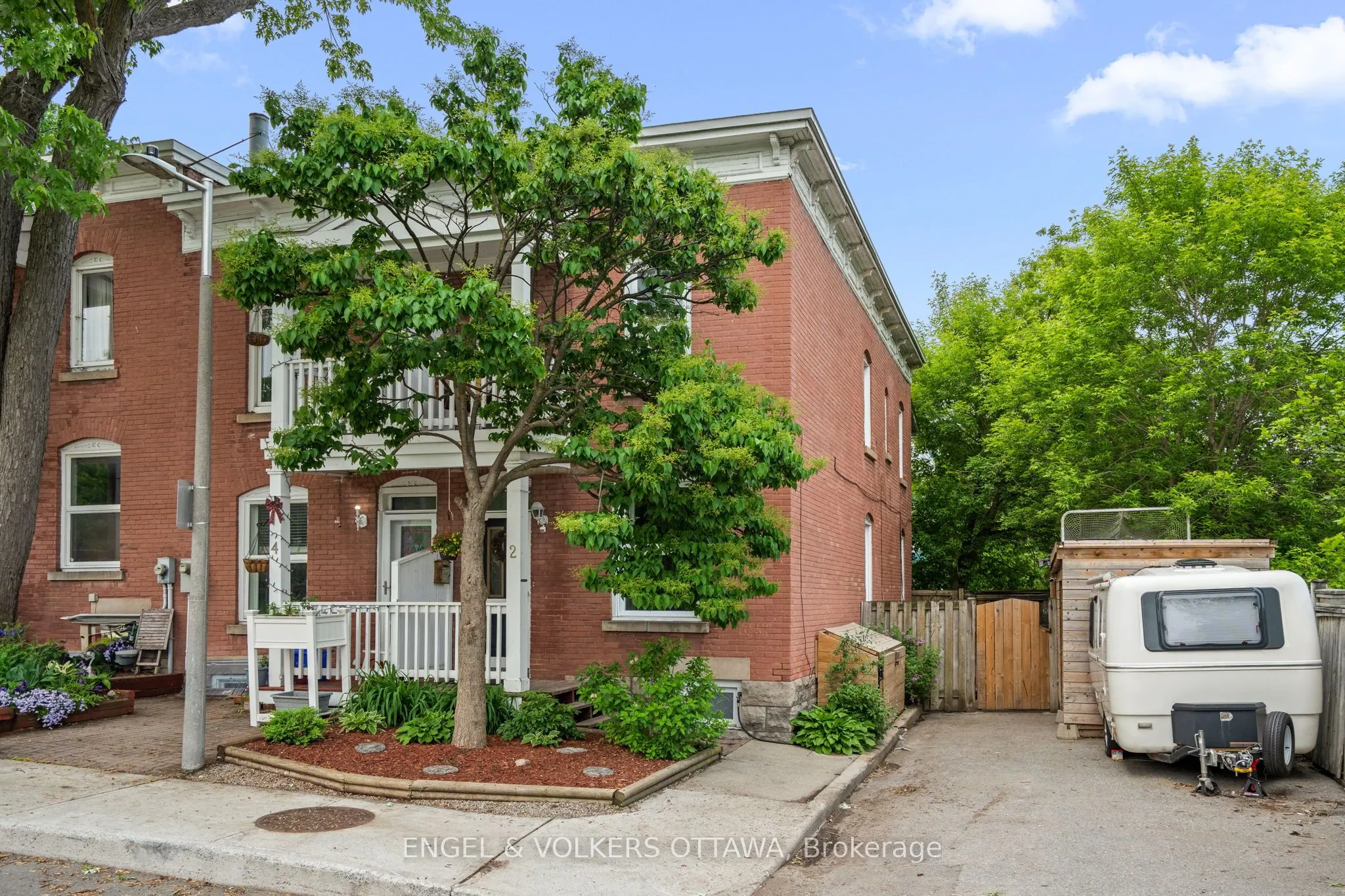 2 Lower Charlotte Street