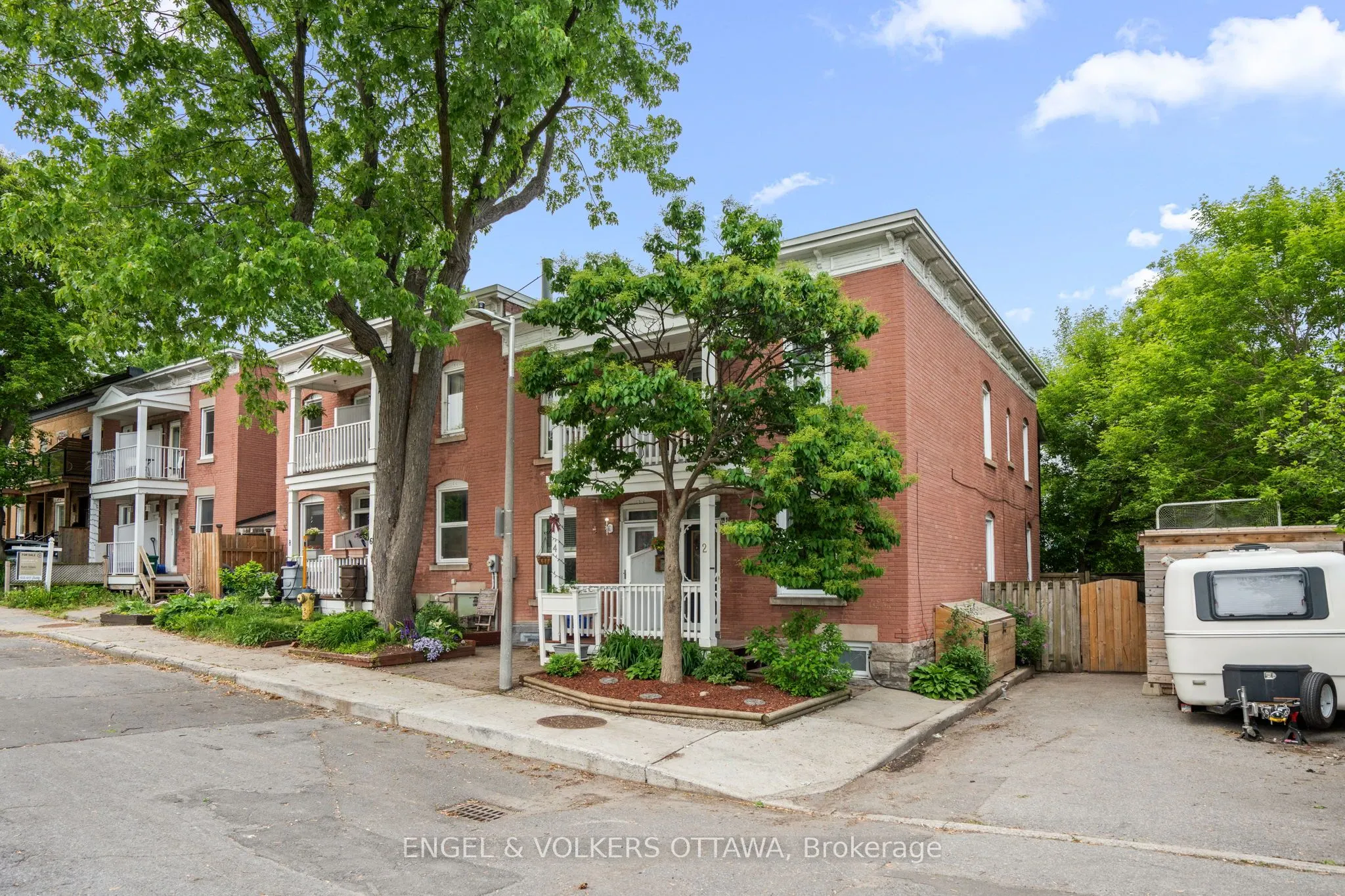 2 Lower Charlotte Street
