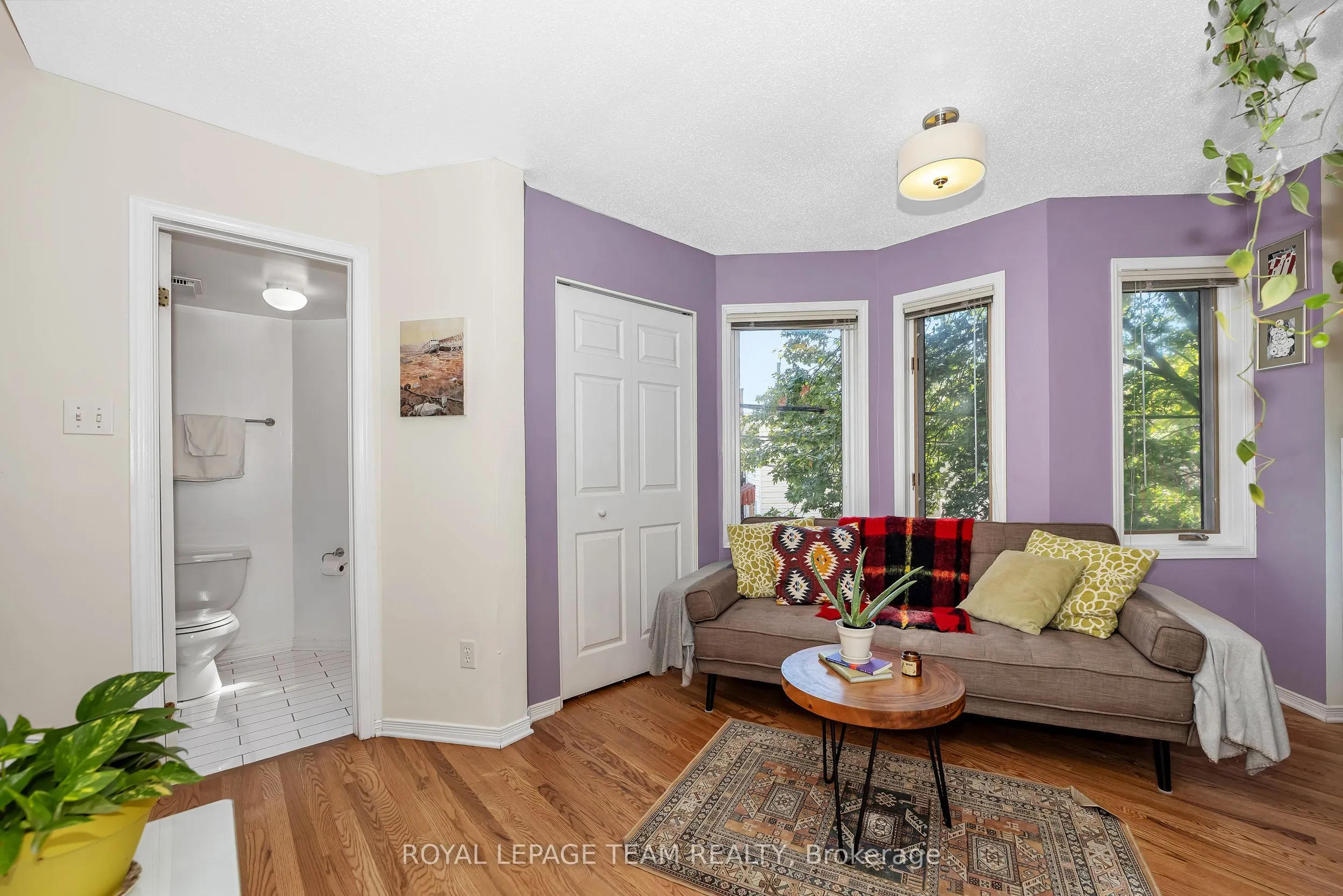 518 Lisgar Street, #9