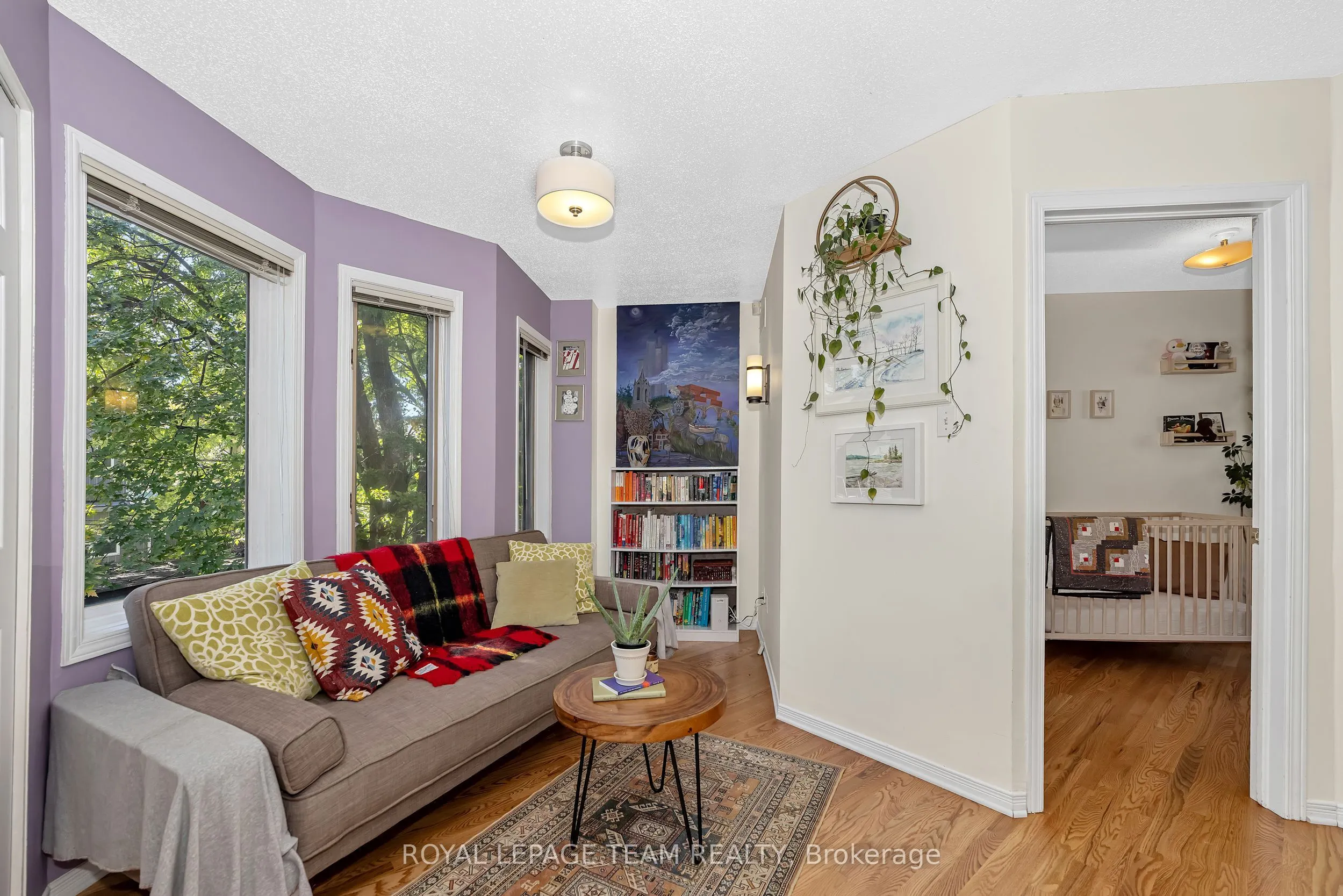 518 Lisgar Street, #9