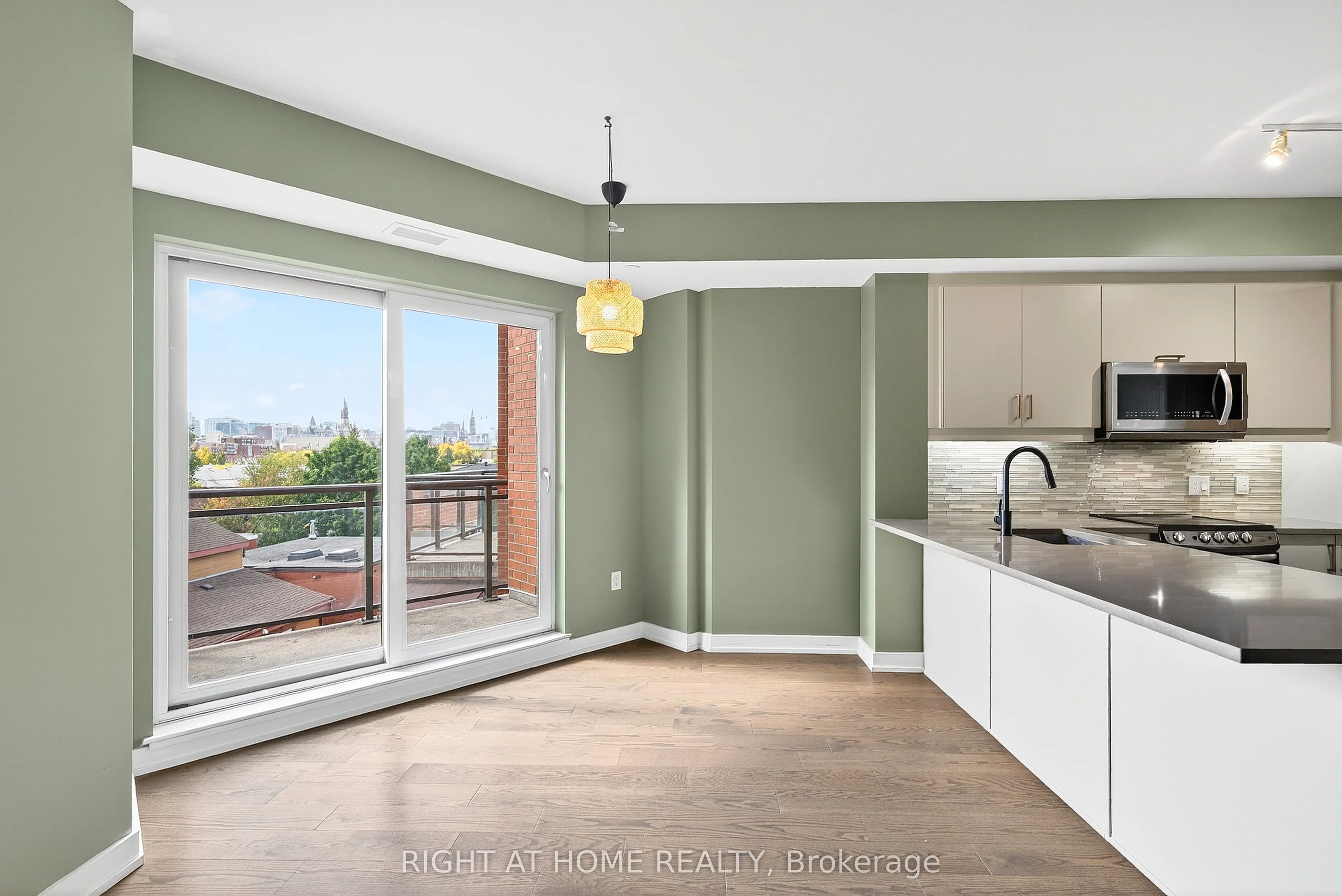 316 Bruyere Street, #517
