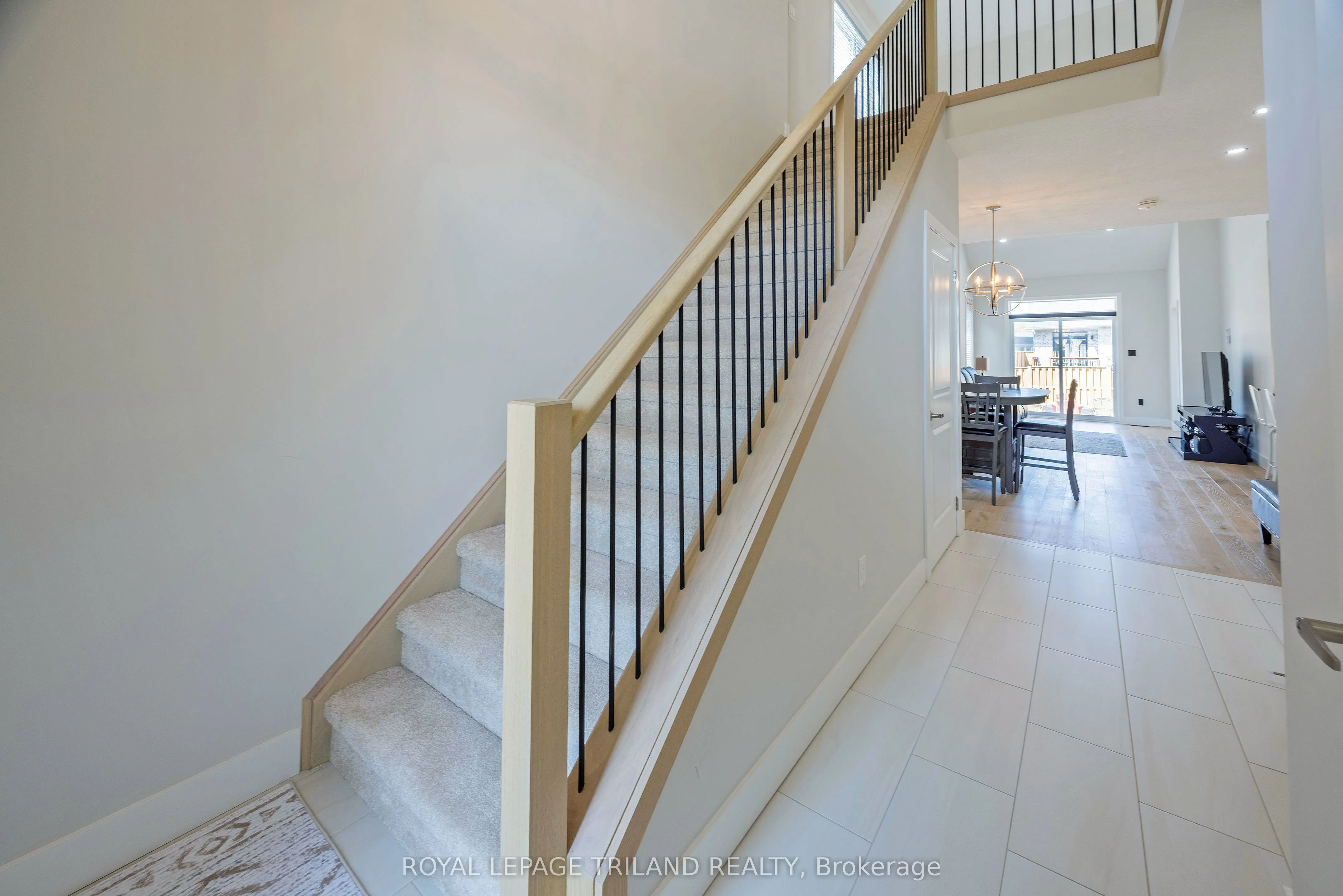 2467 Irish Moss Road