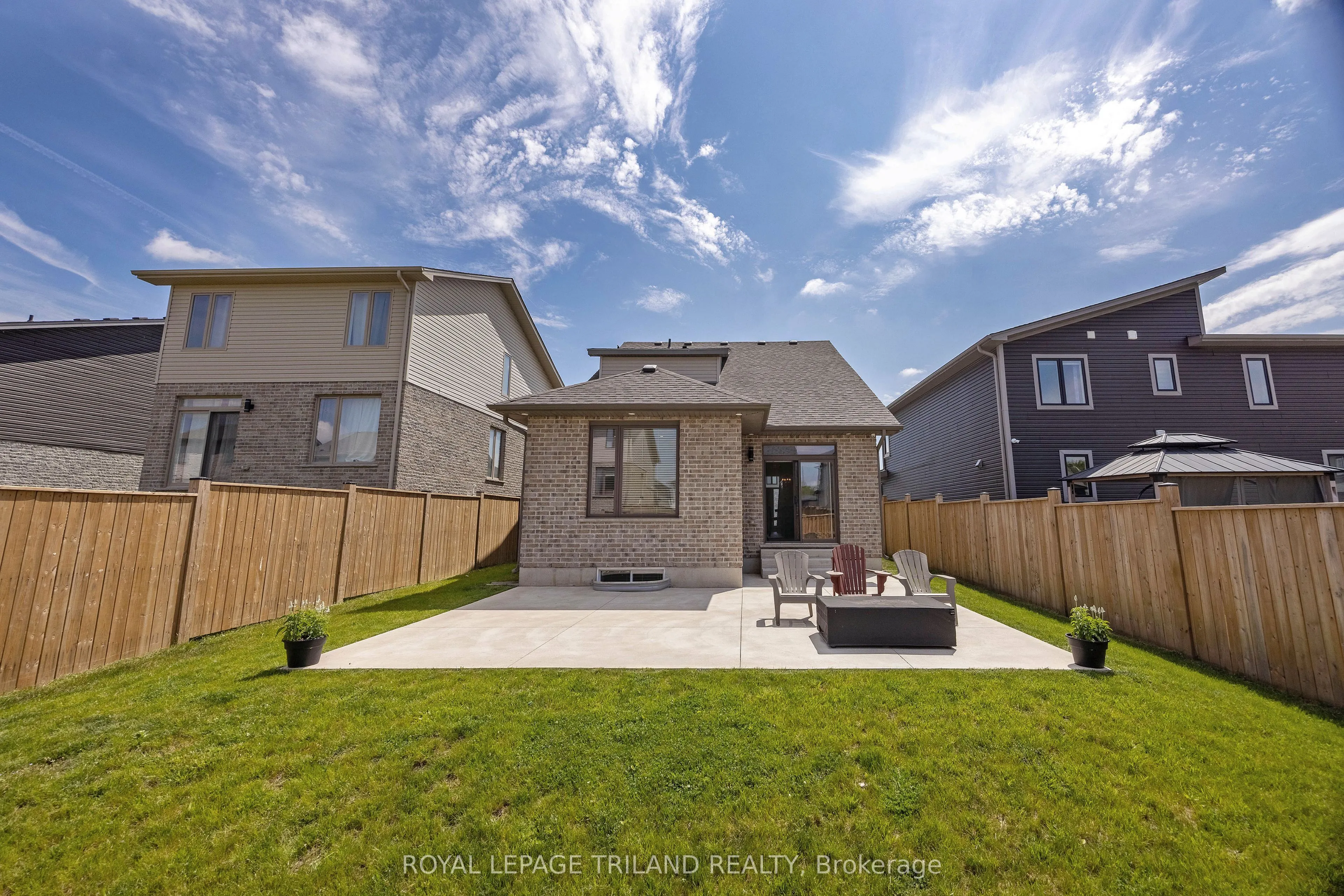 2467 Irish Moss Road