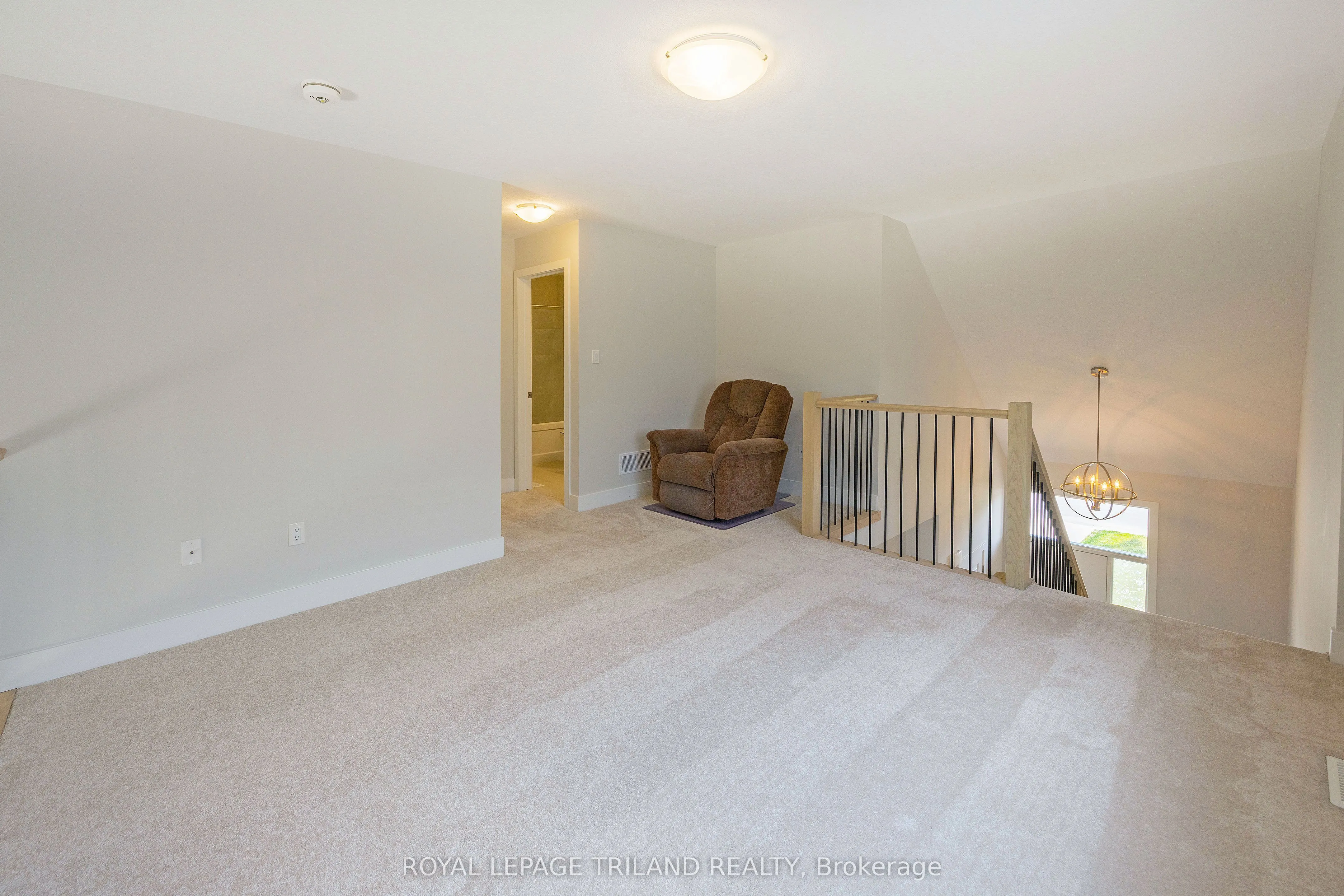 2467 Irish Moss Road