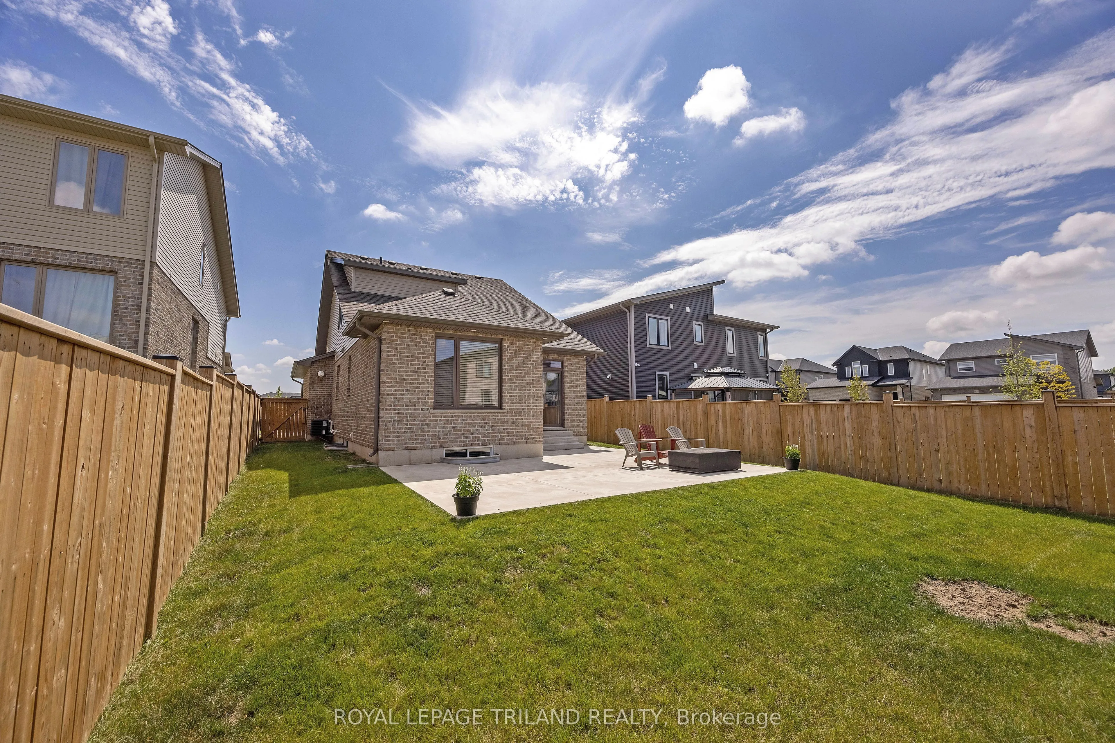 2467 Irish Moss Road