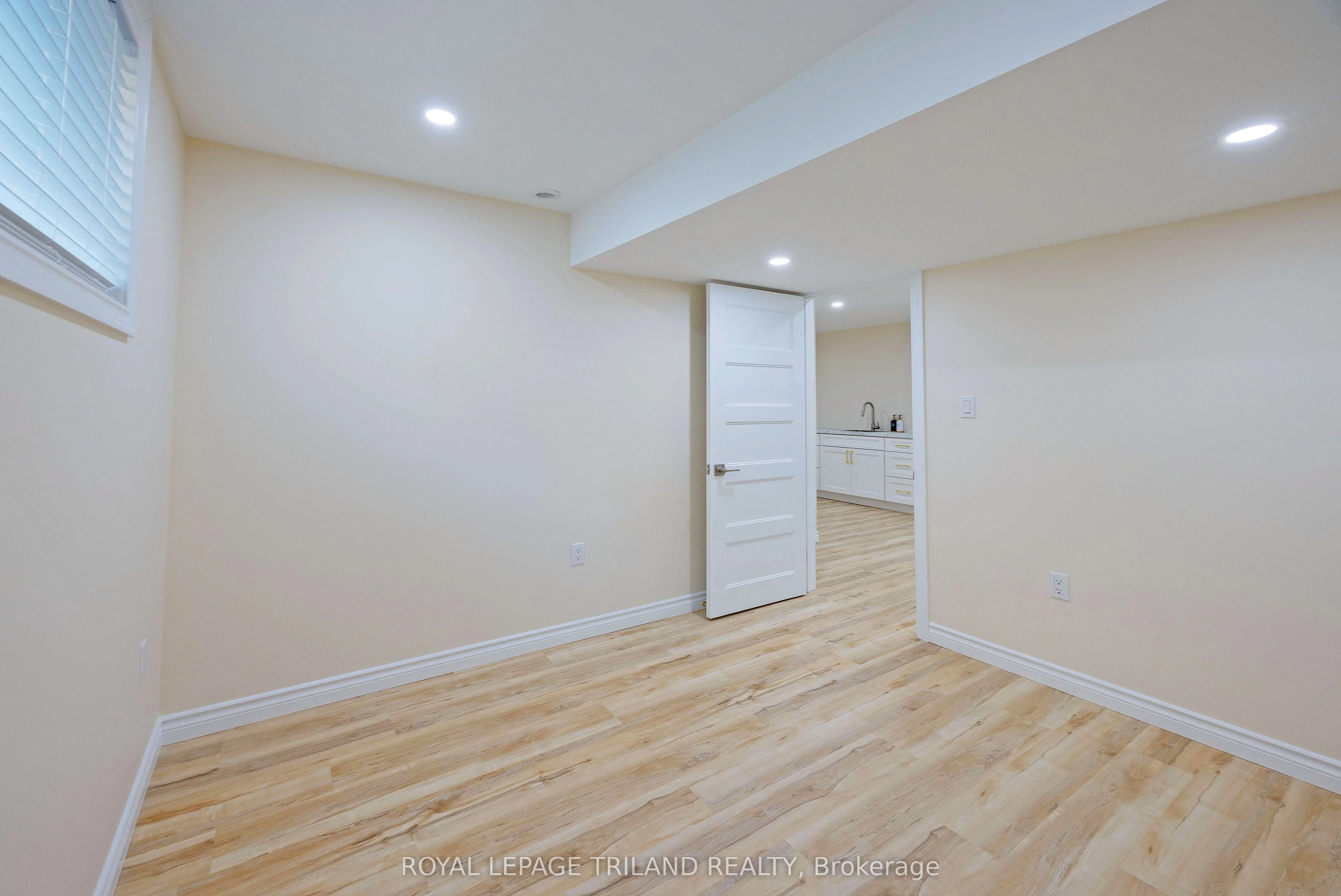 2467 Irish Moss Road