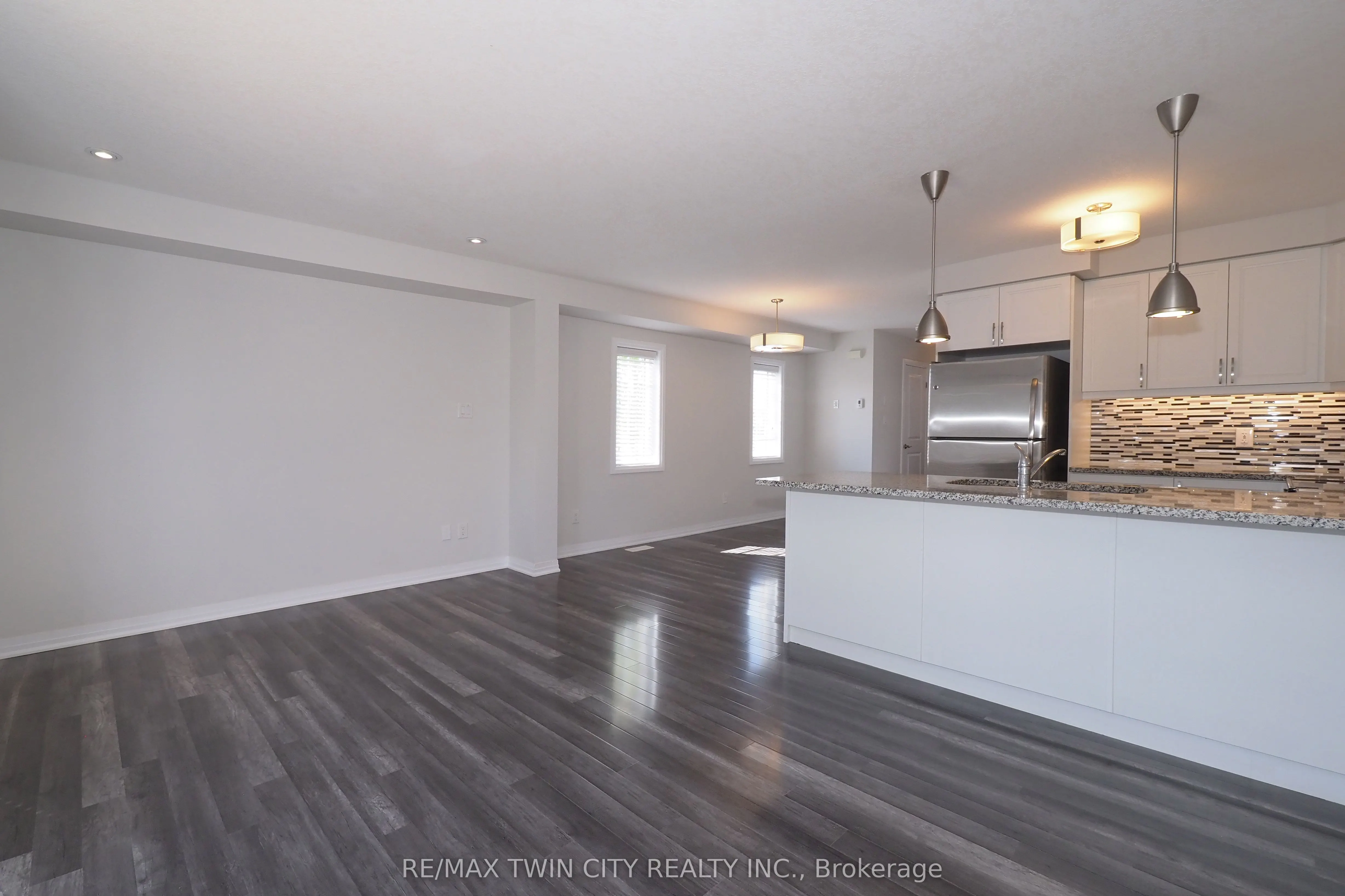 181 South Creek Drive, #11