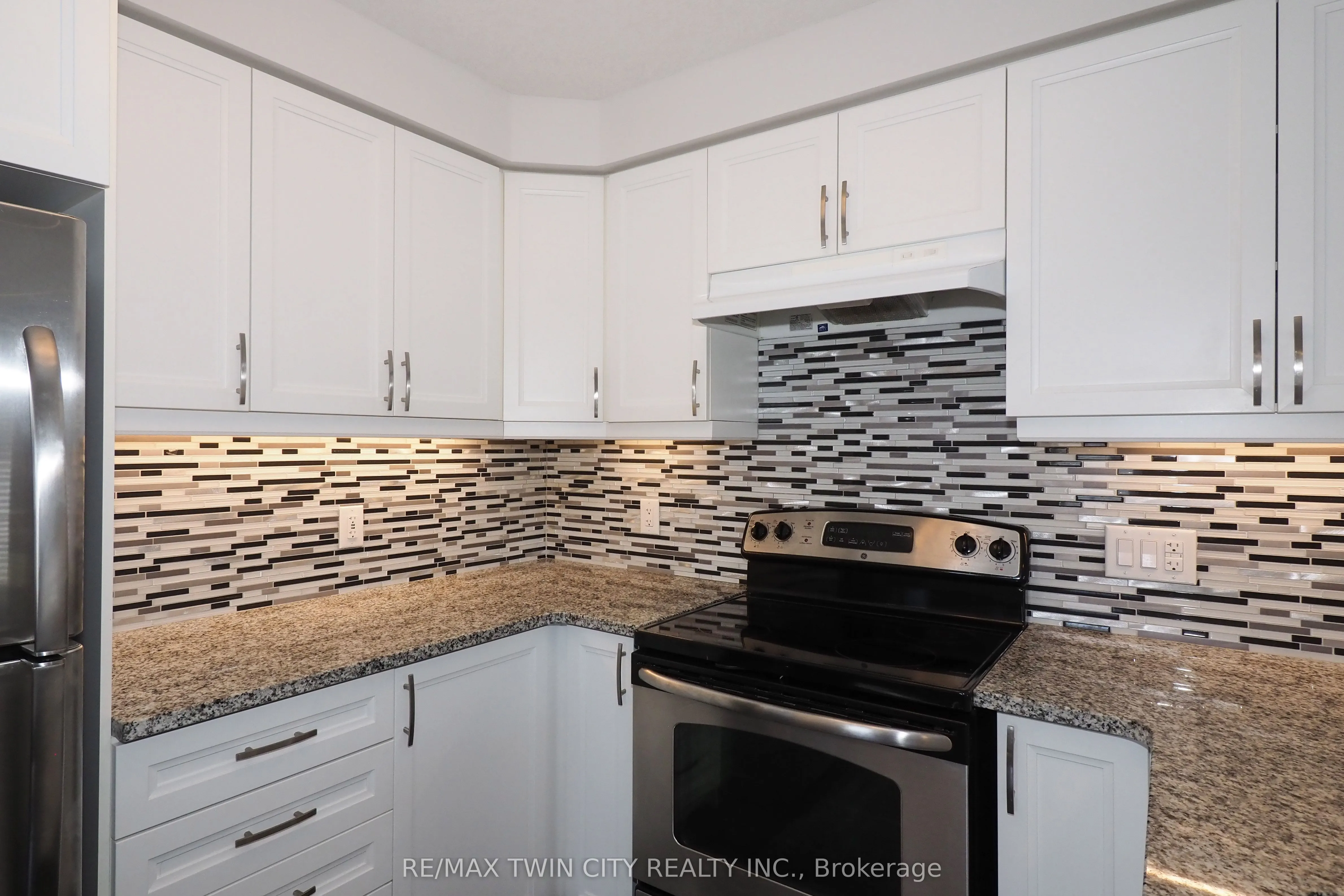 181 South Creek Drive, #11