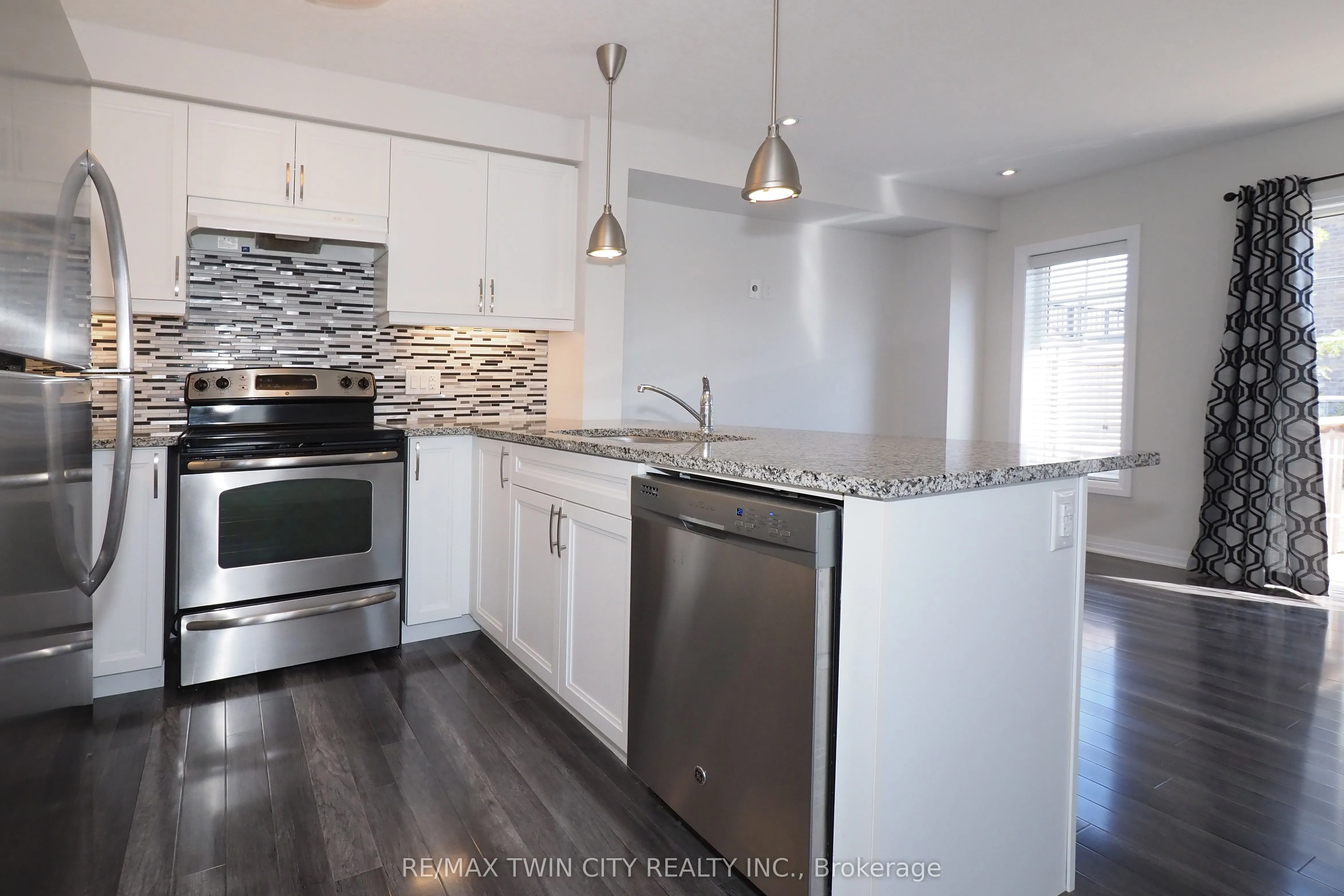 181 South Creek Drive, #11