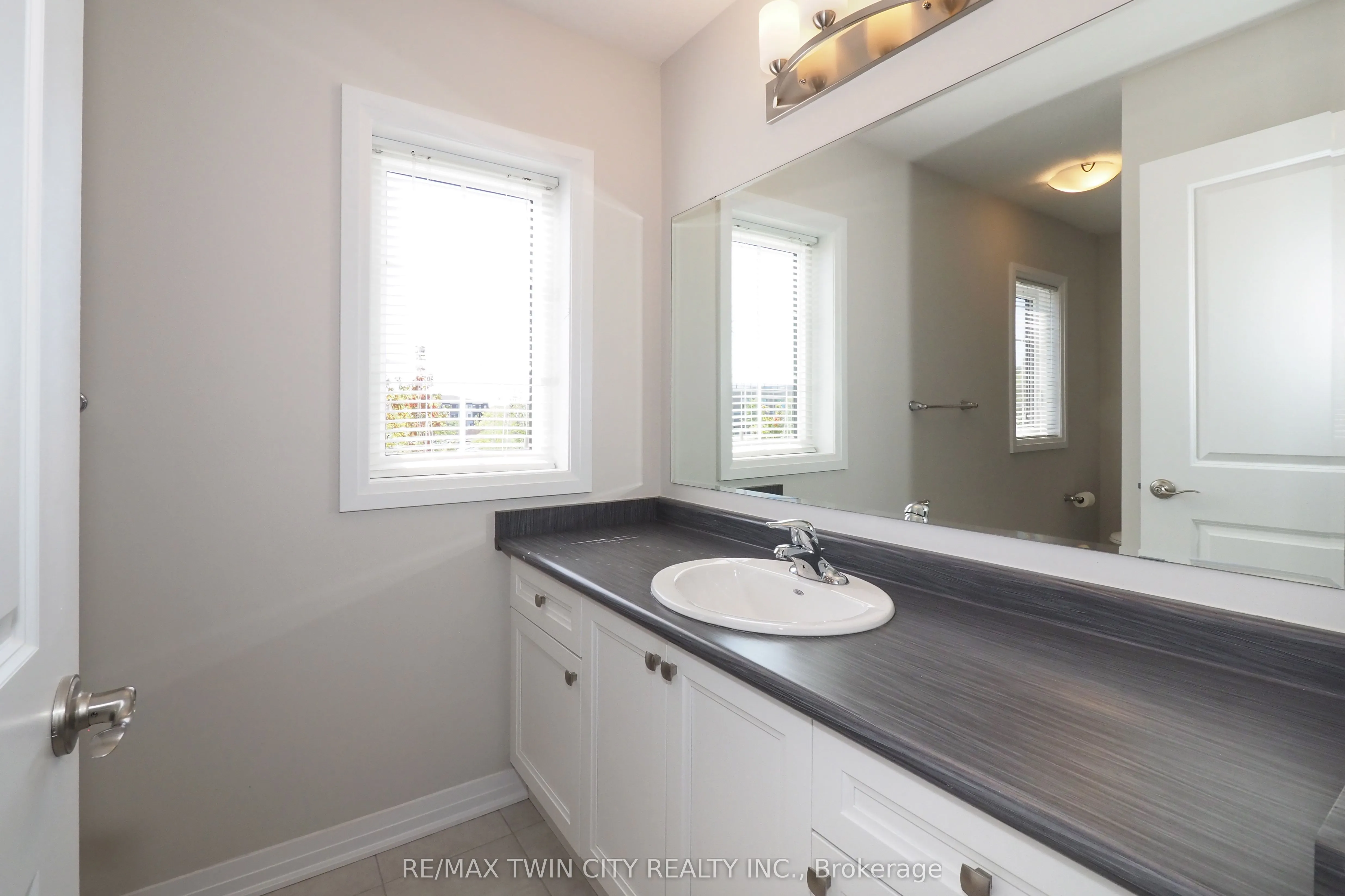 181 South Creek Drive, #11
