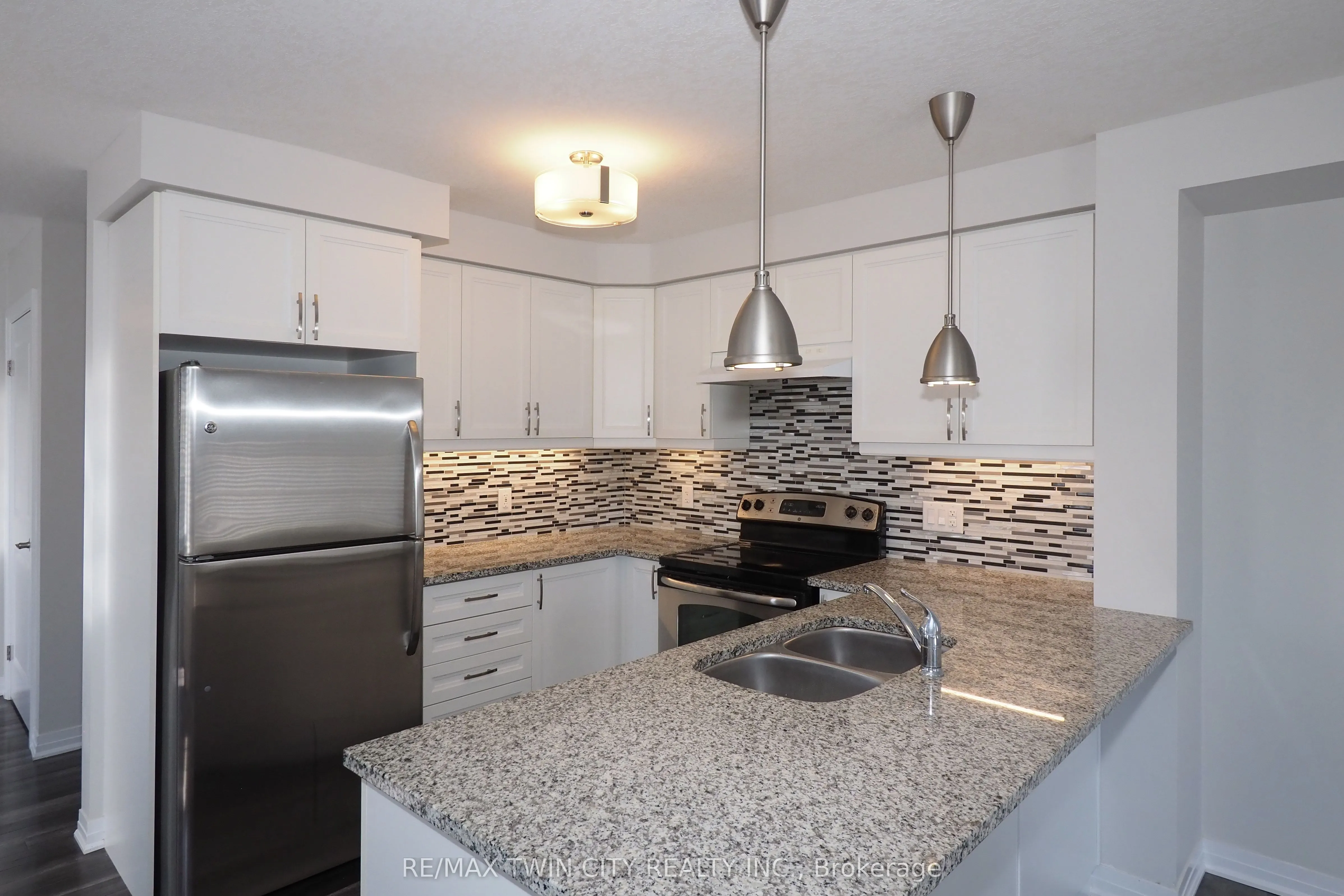 181 South Creek Drive, #11
