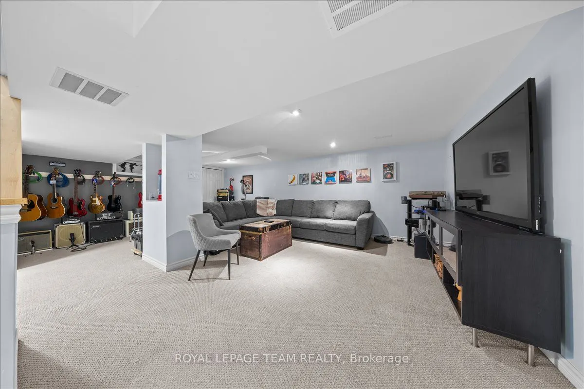 1371 Pebble Road