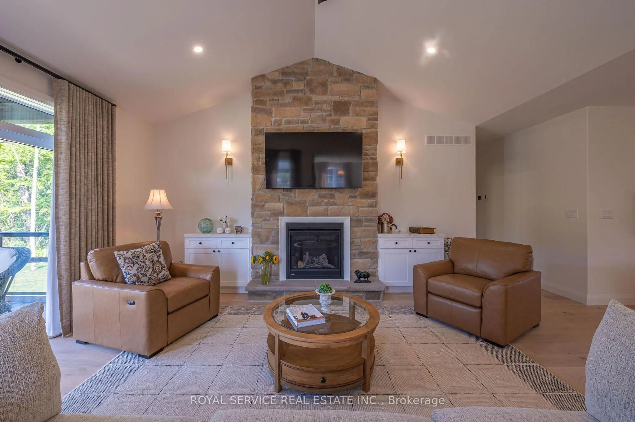 137 Ridgeline Drive
