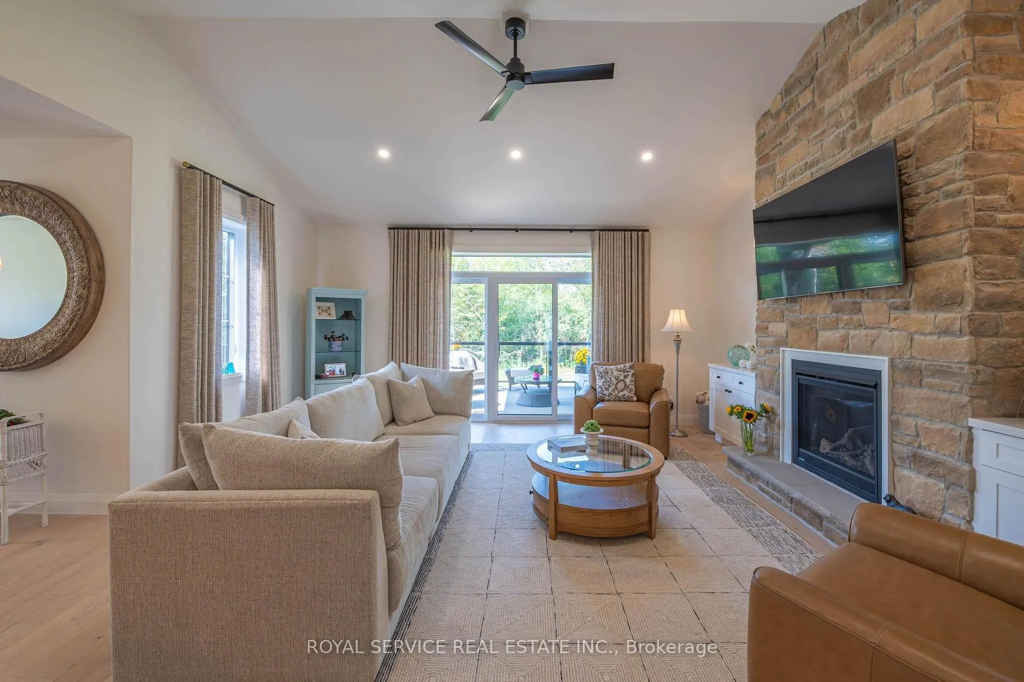 137 Ridgeline Drive