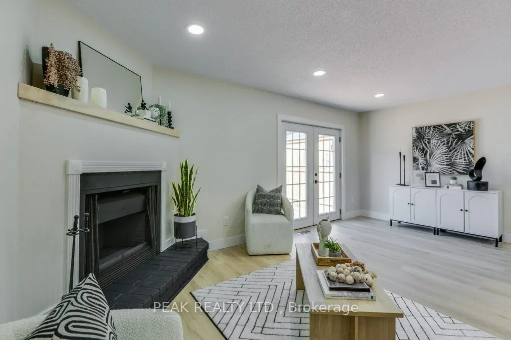 246 Martinet Avenue