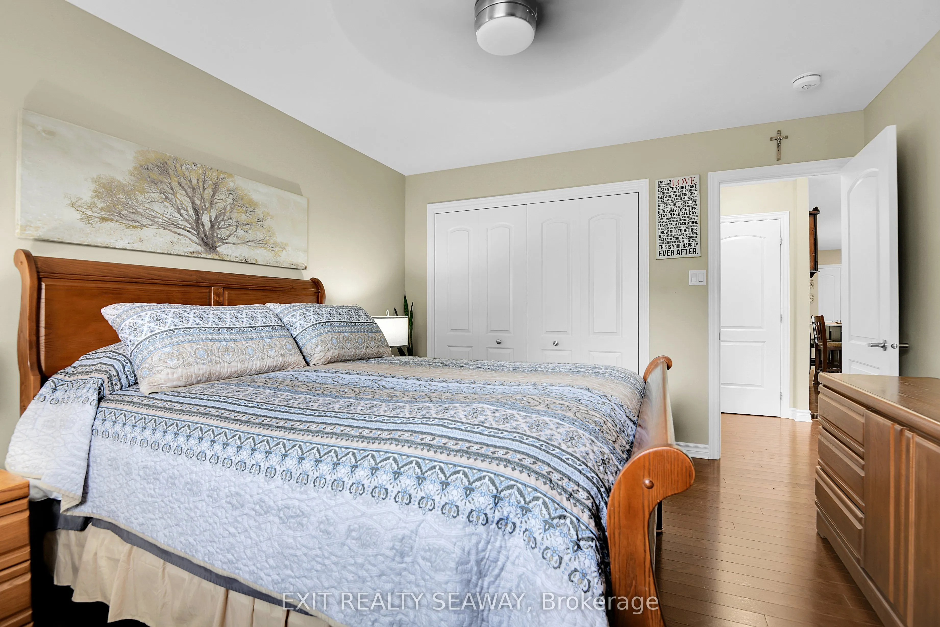 3108 Mauricy Crescent