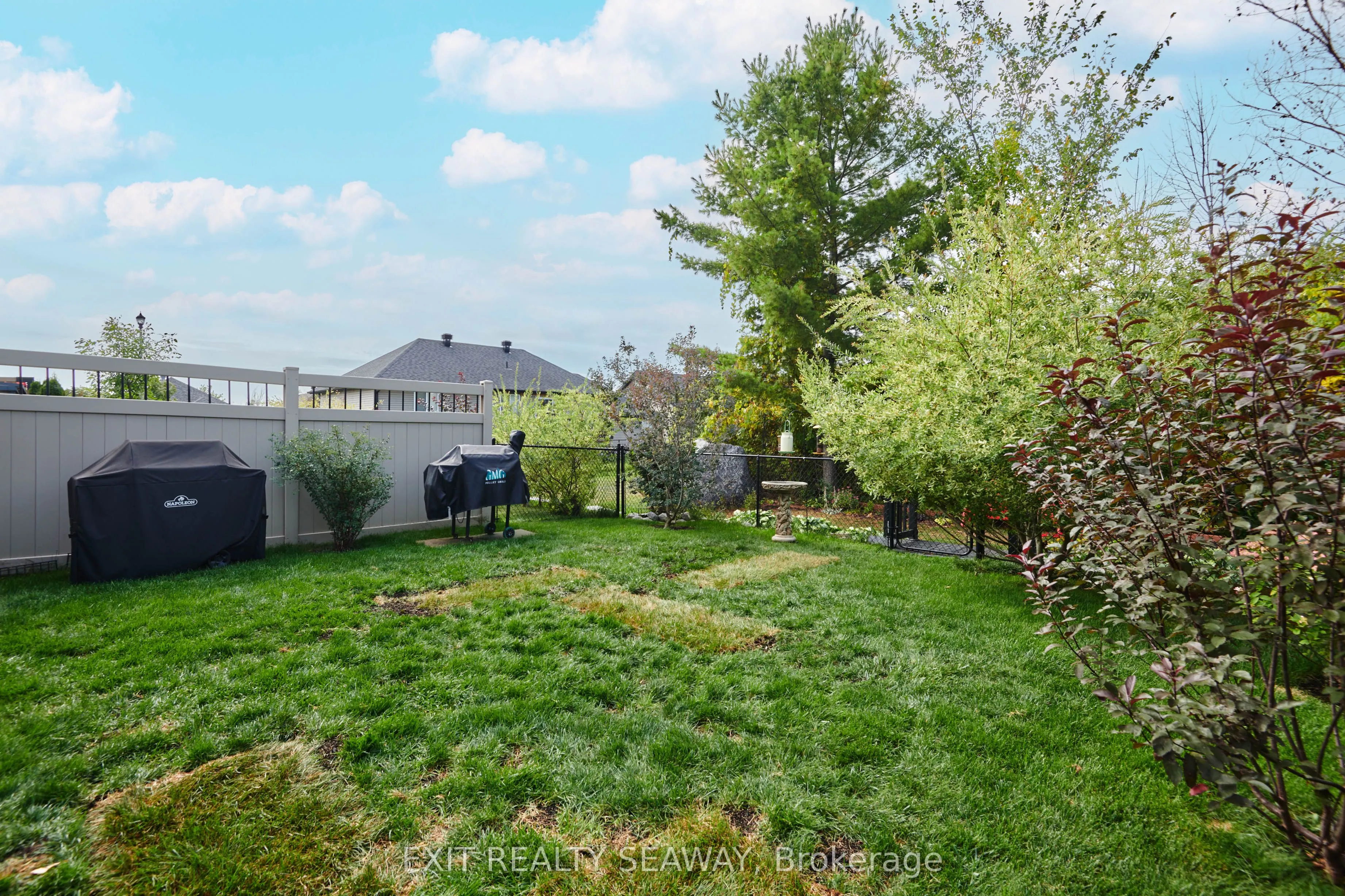 3108 Mauricy Crescent