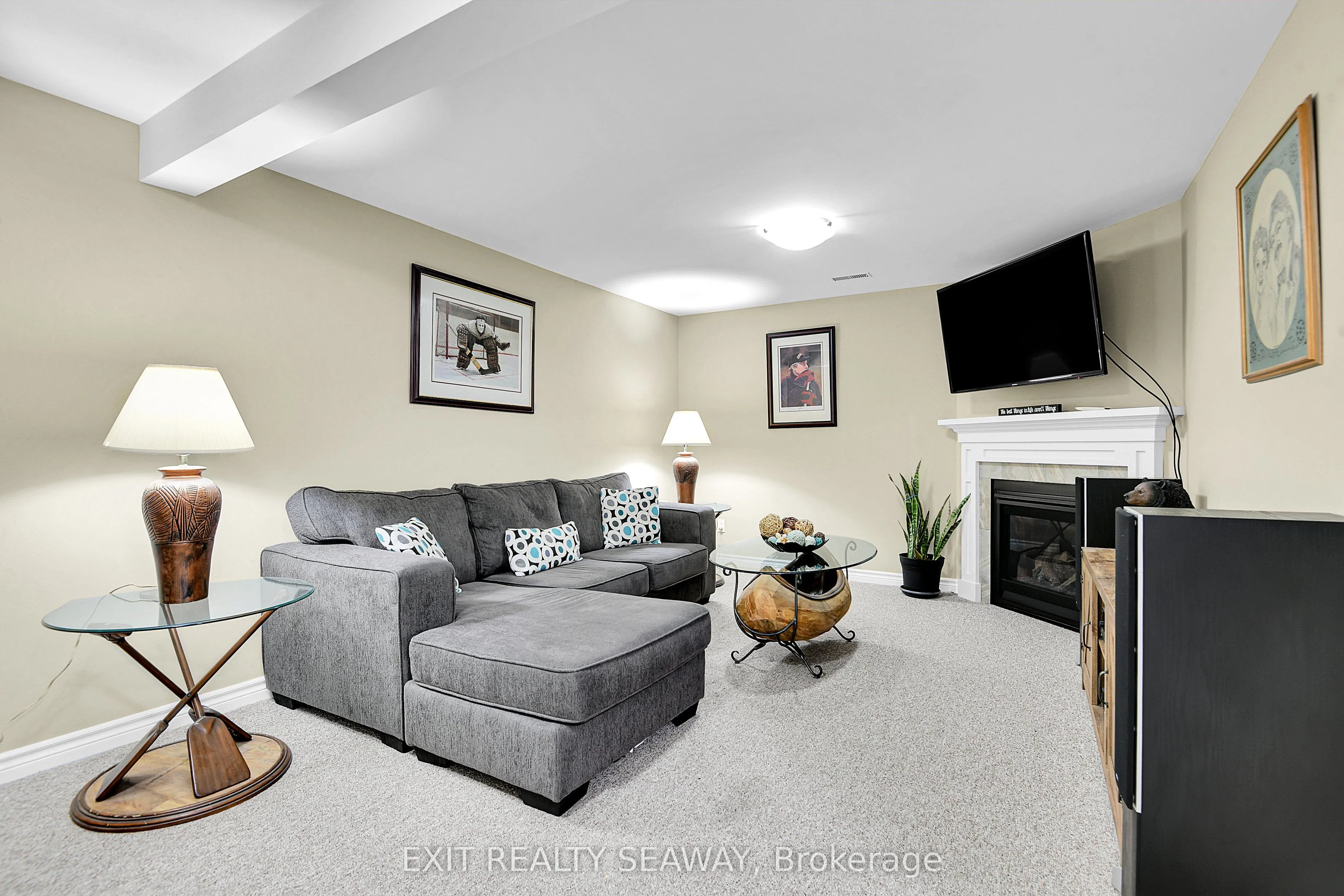 3108 Mauricy Crescent