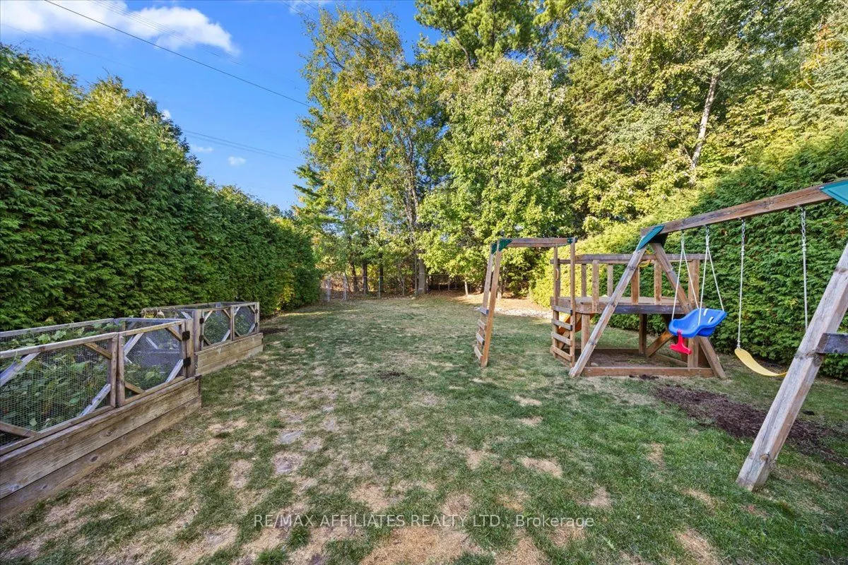 93 Springcreek Crescent