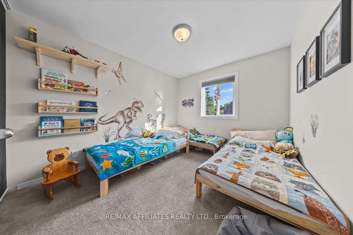 93 Springcreek Crescent