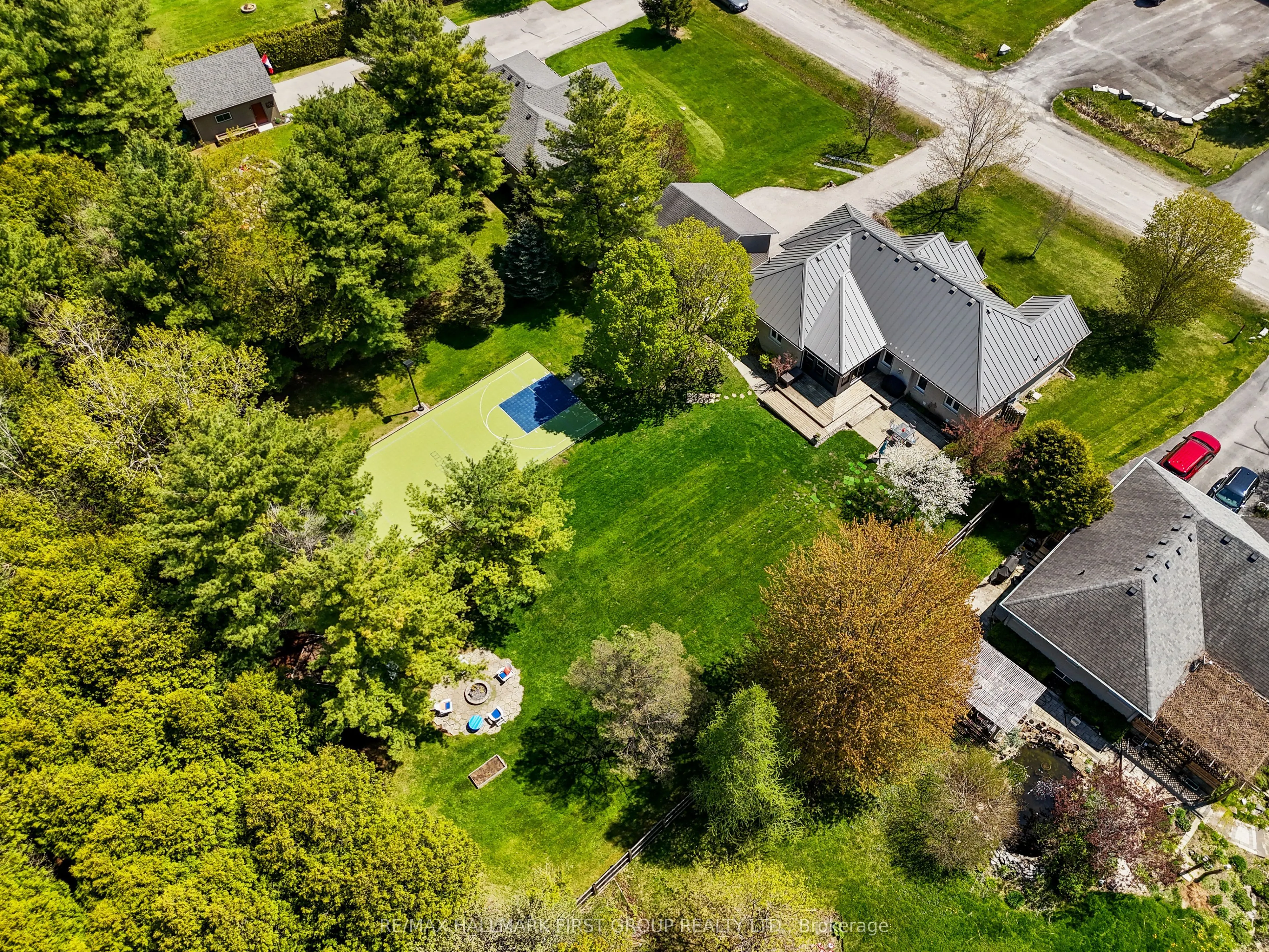 3905 Larose Crescent