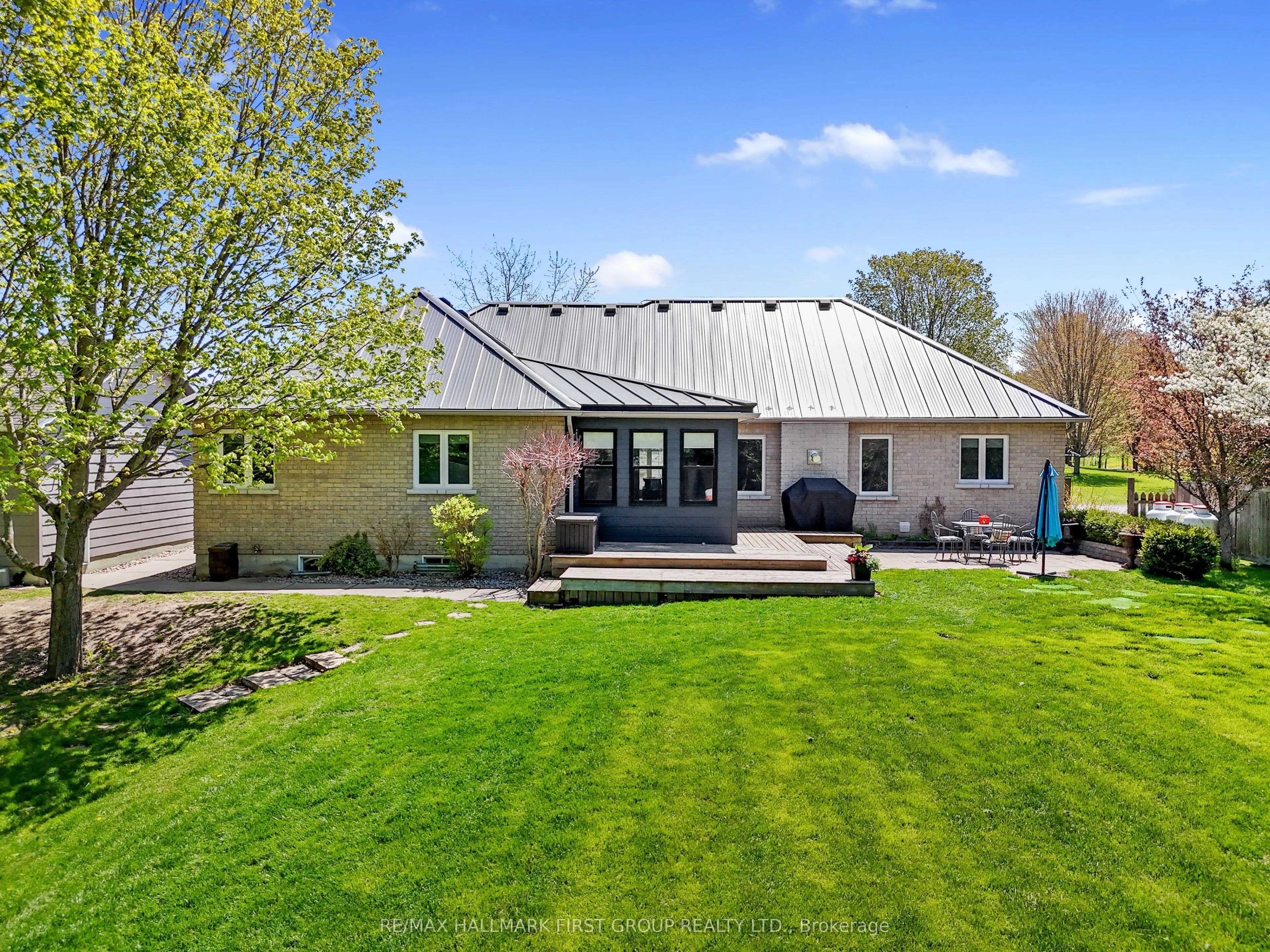 3905 Larose Crescent