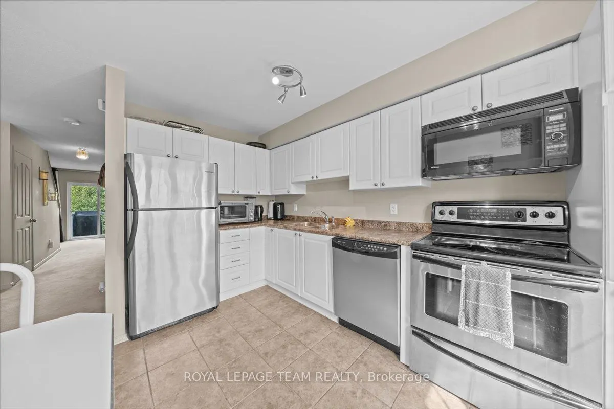157 Fordham Private