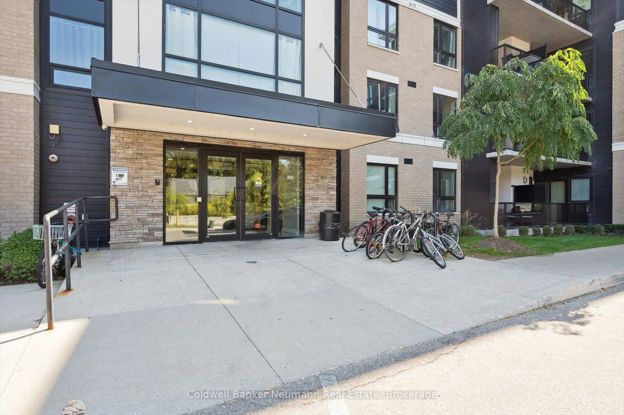 1280 Gordon Street, #210