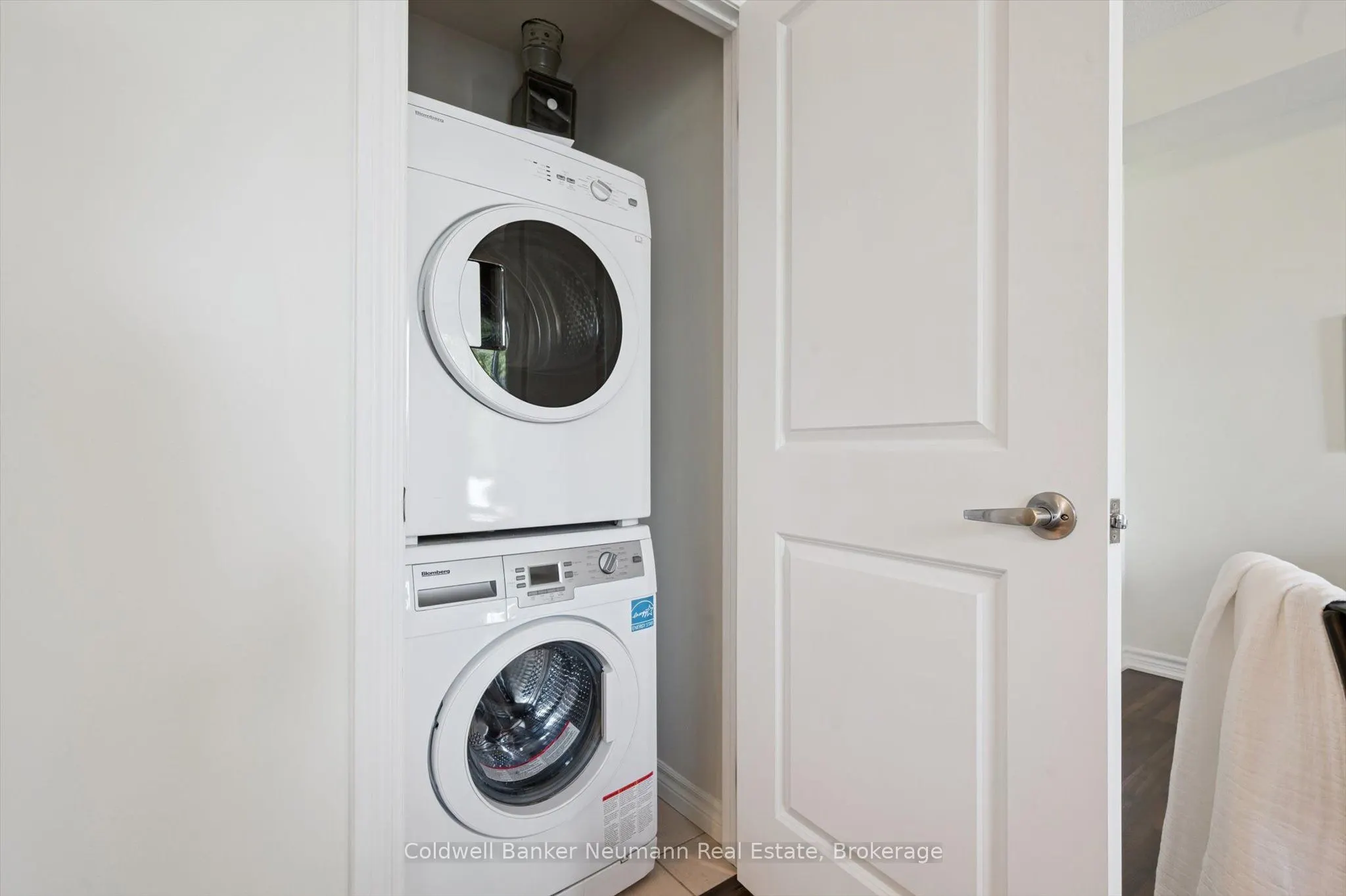 1280 Gordon Street, #210