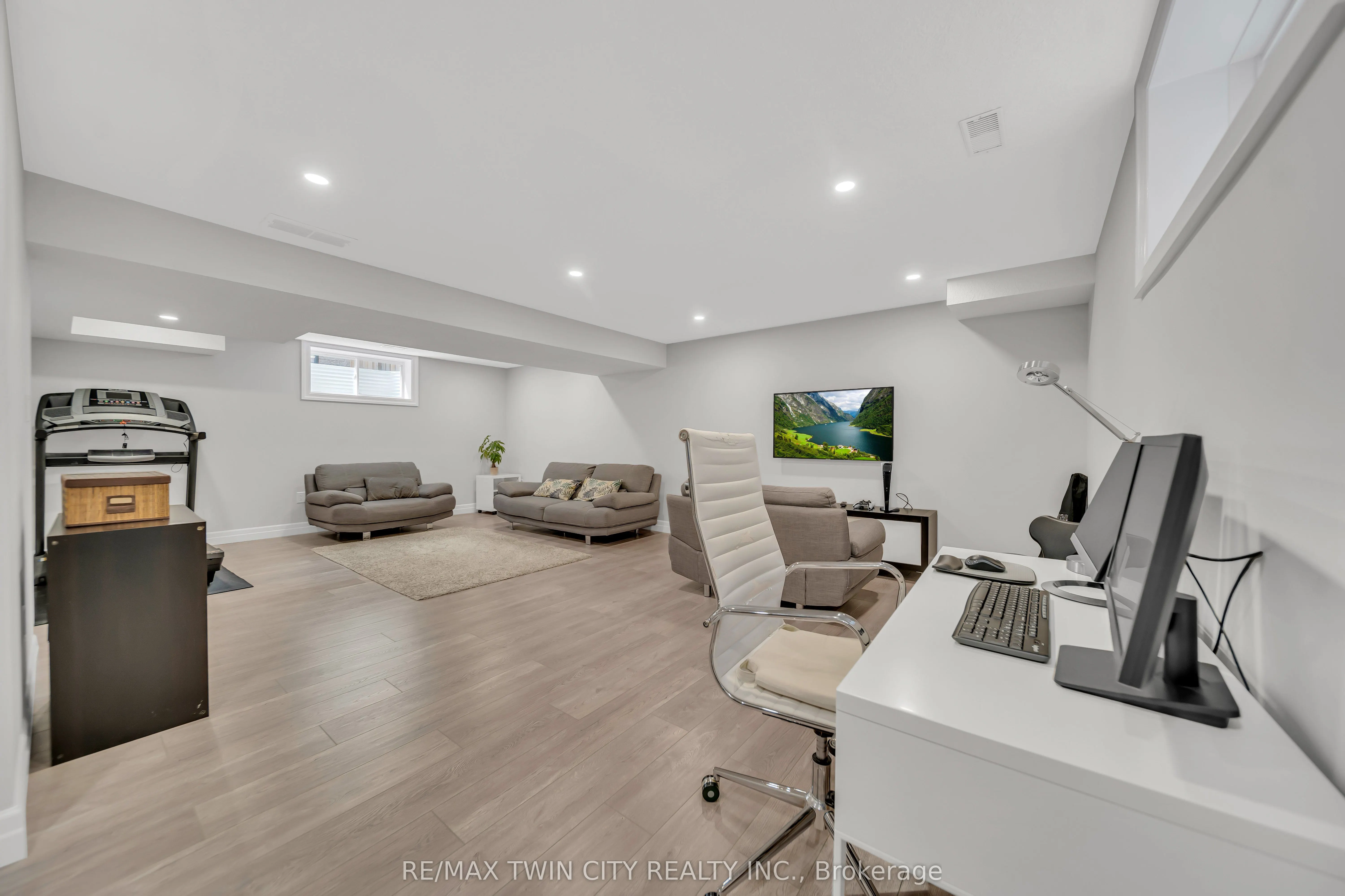 536 Landgren Court