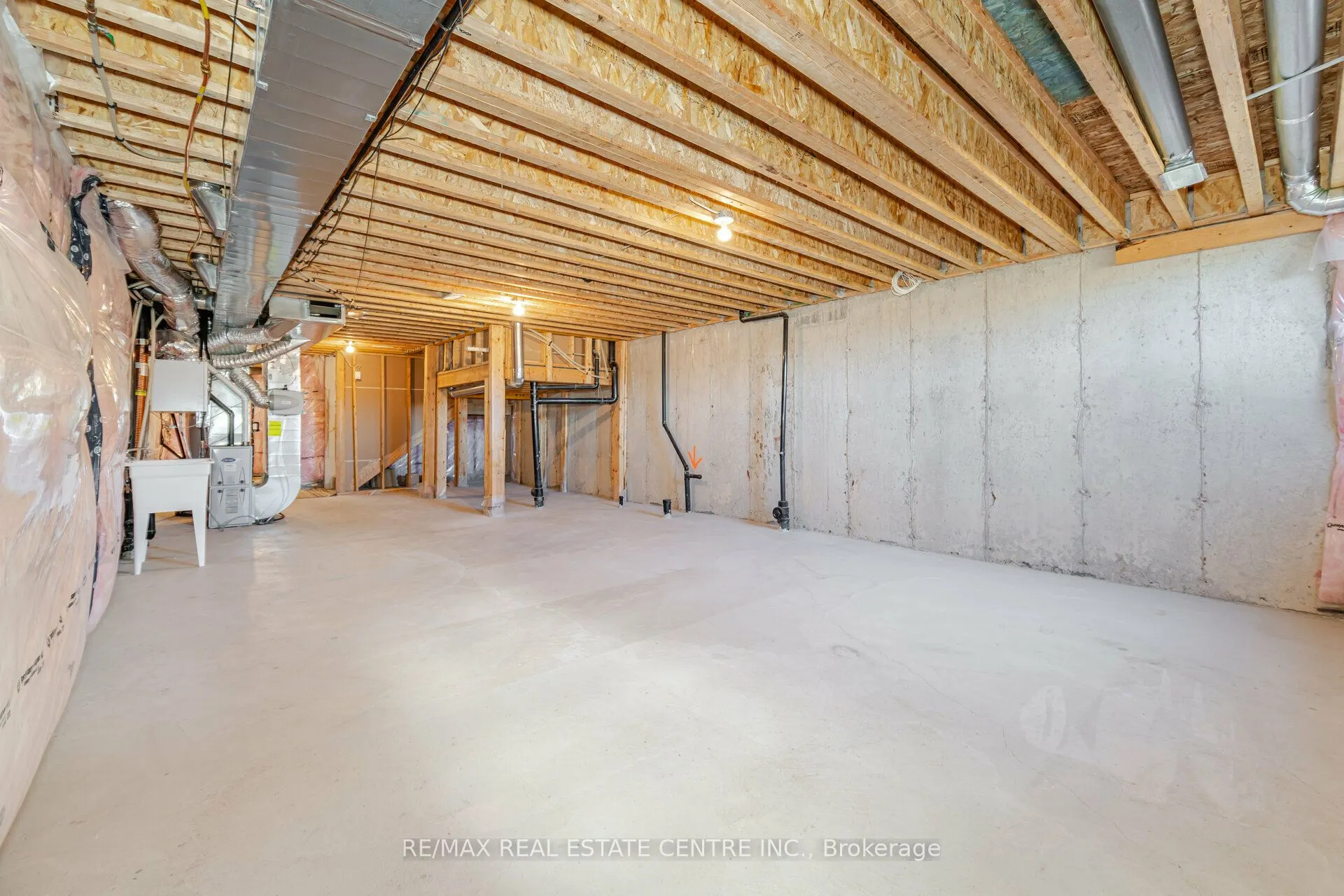 84 Heming Trail