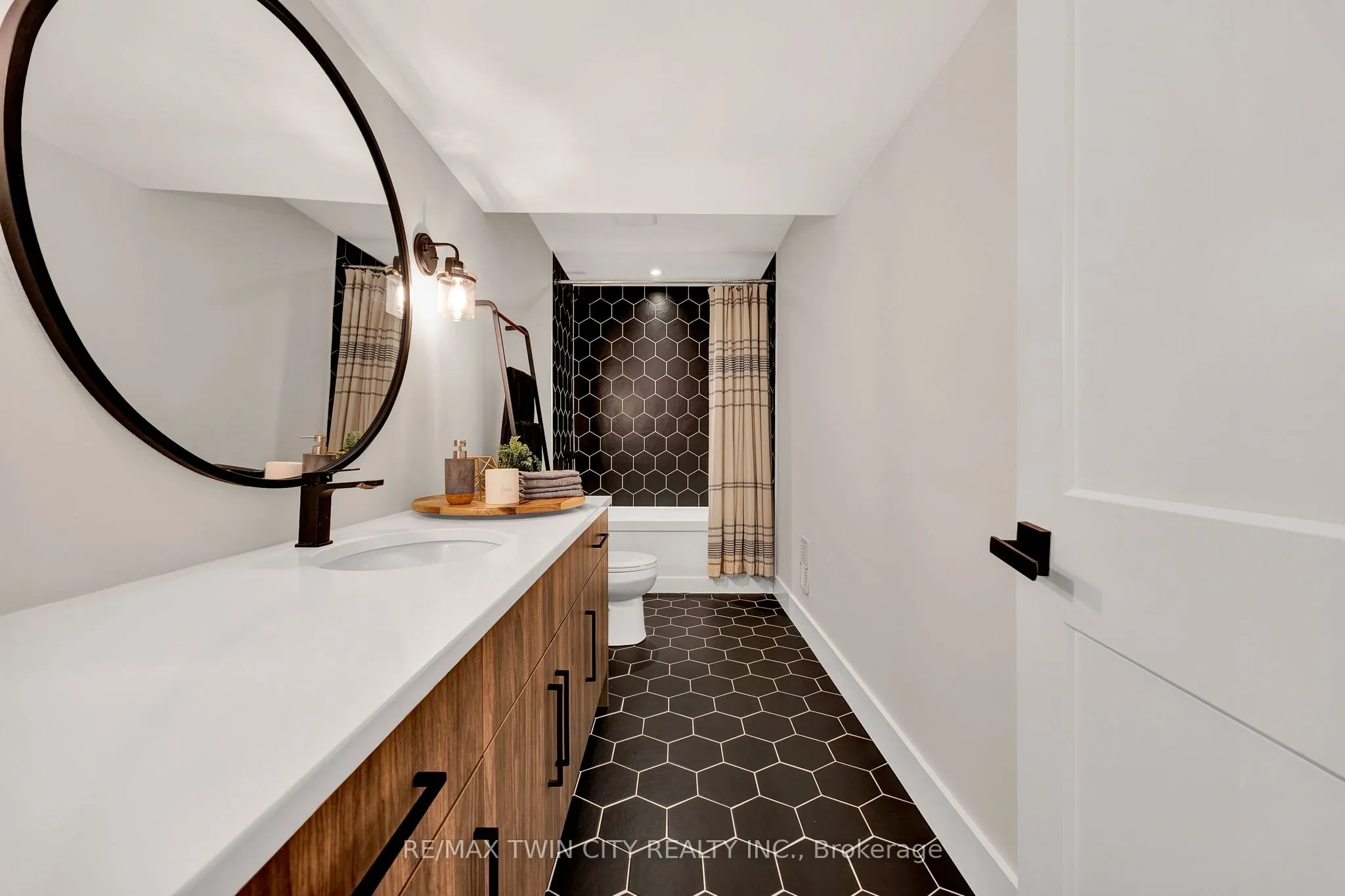 78 Ridgemount Street