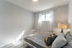 145 Chestnut Street N