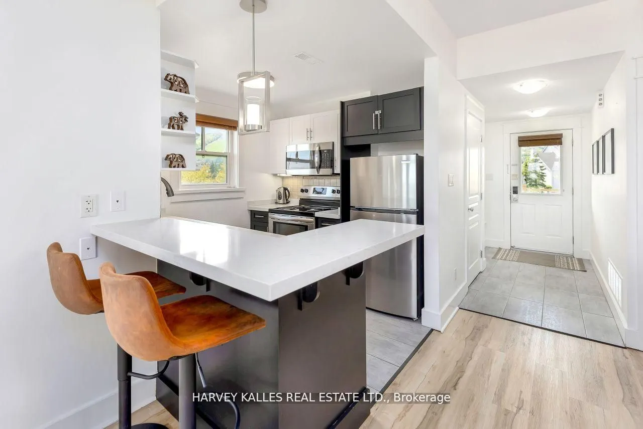 115 Fairway Court, #211