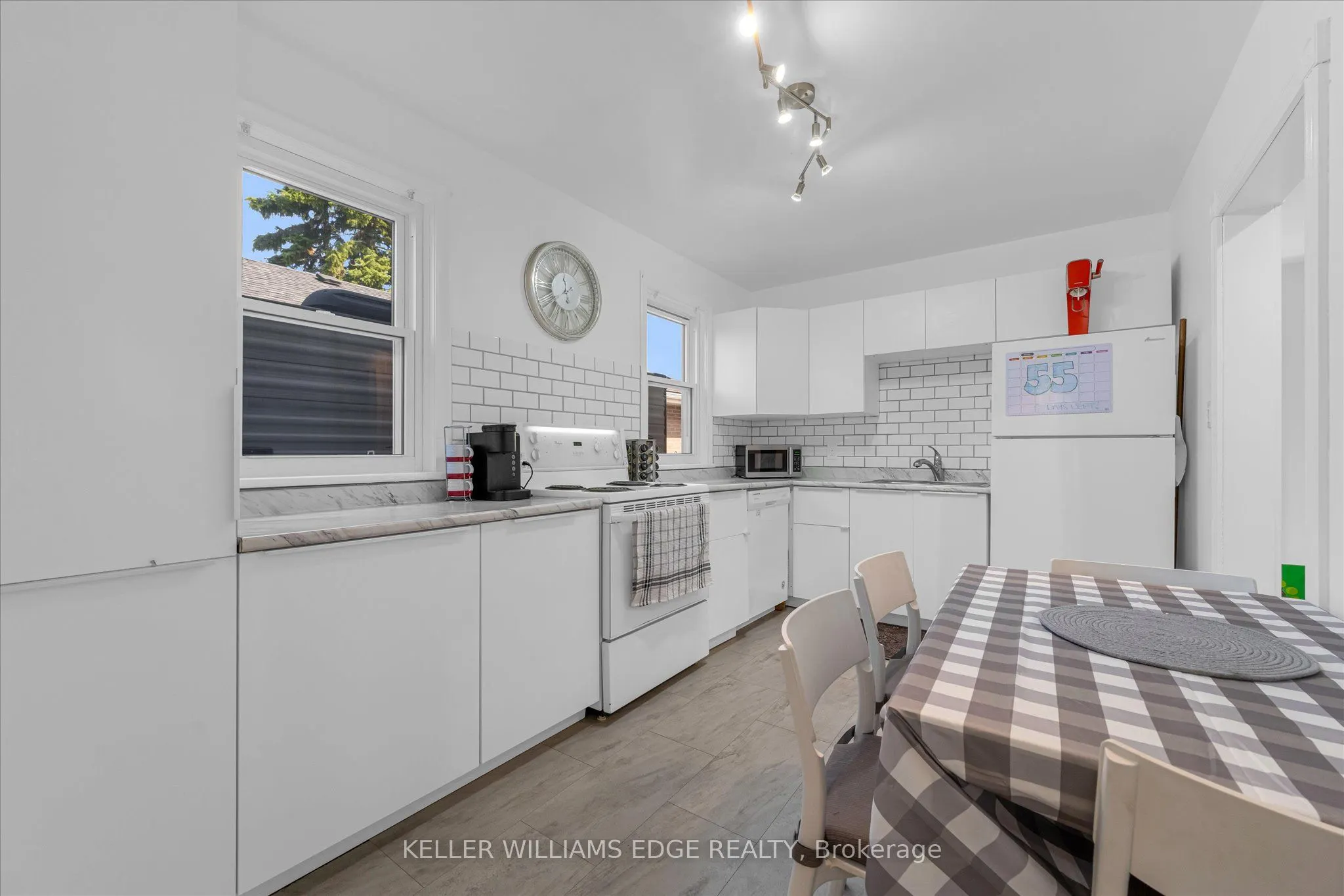 287 East 33rd Street
