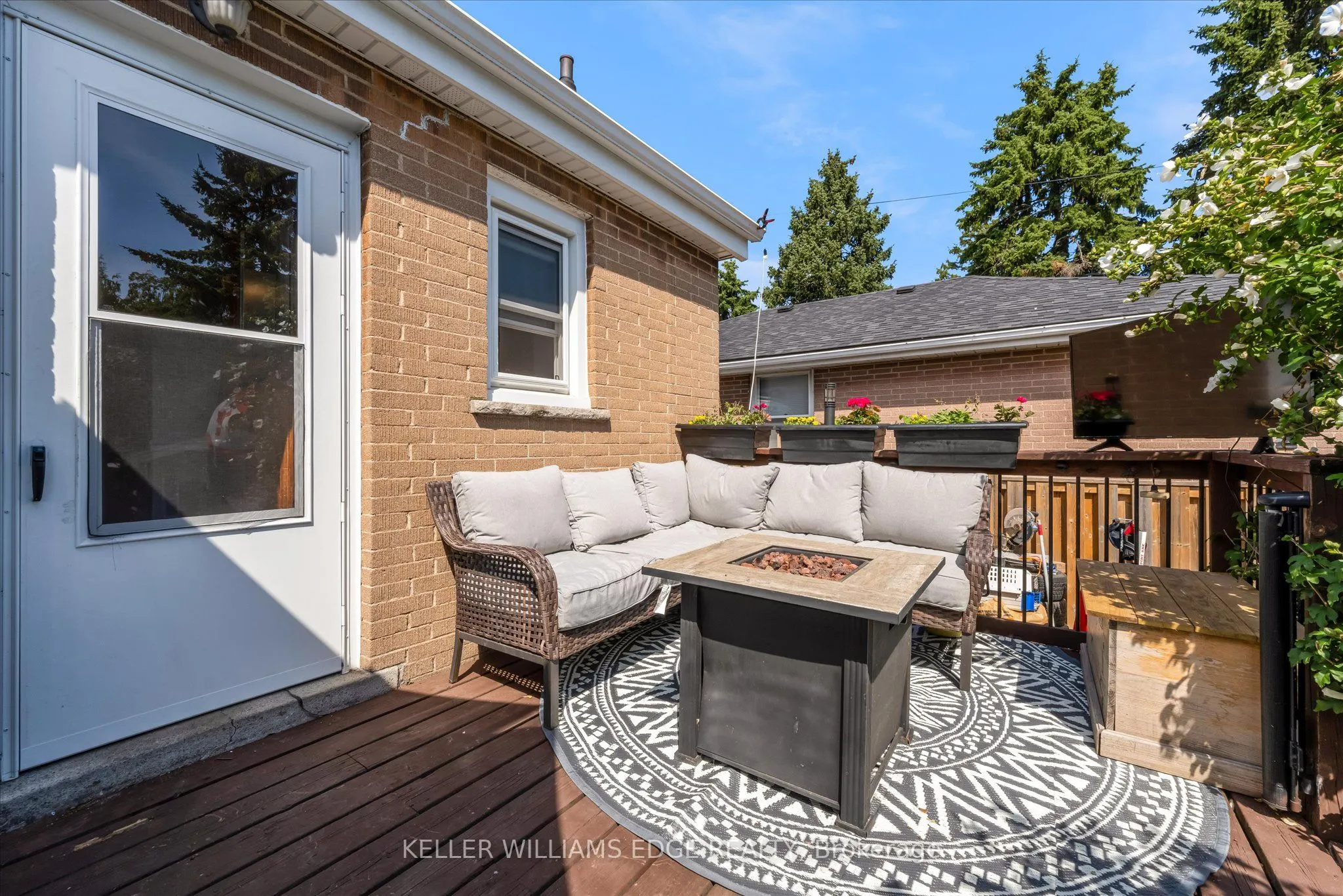 287 East 33rd Street