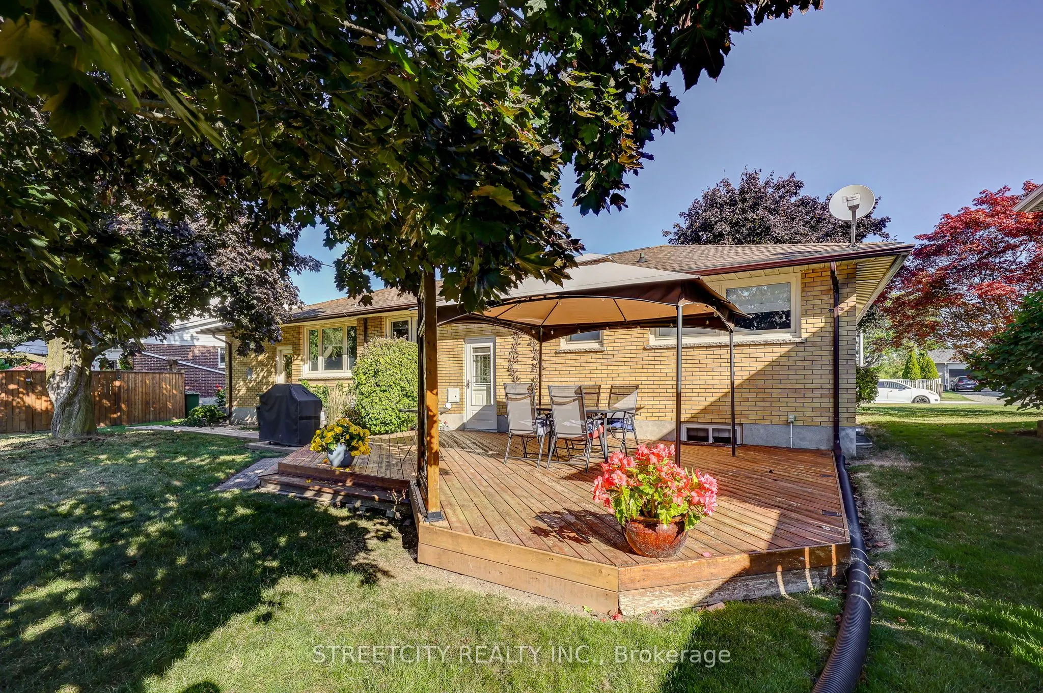 15 Ryerson Place