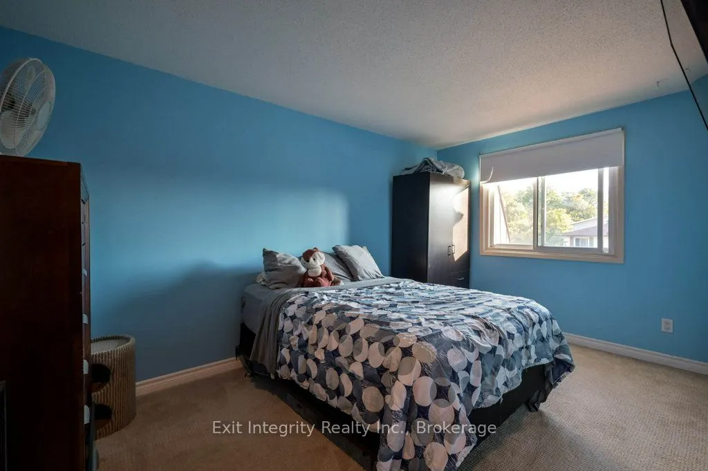 130 Kingswood Drive, #33