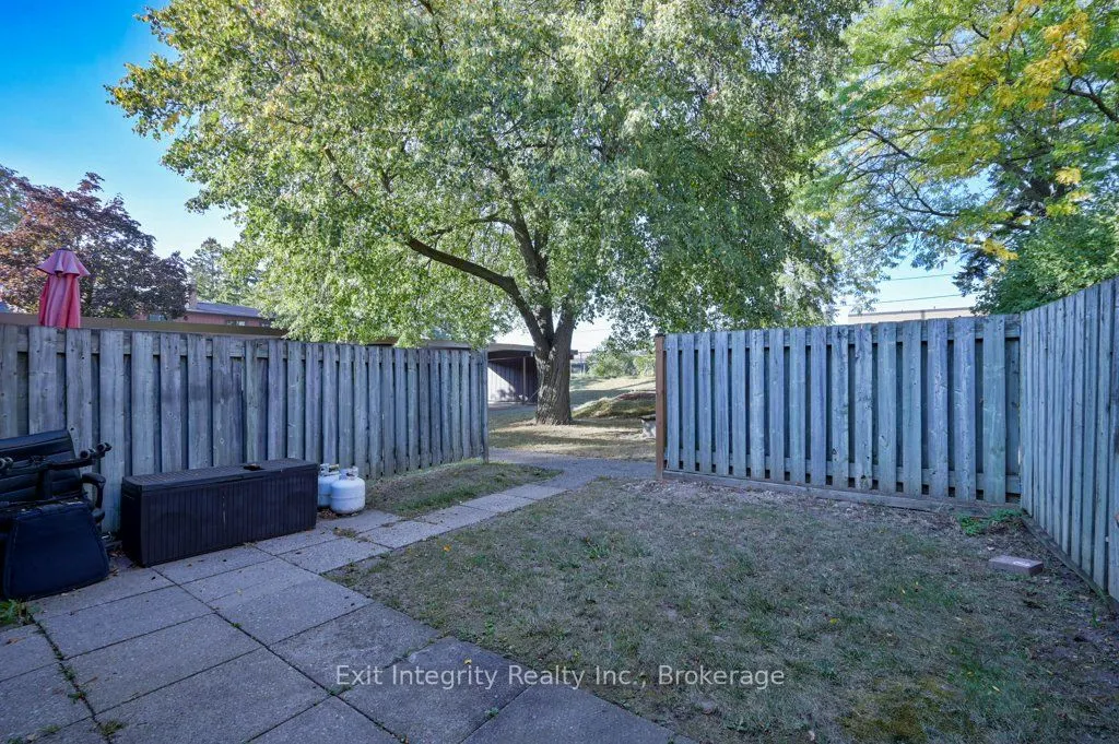 130 Kingswood Drive, #33