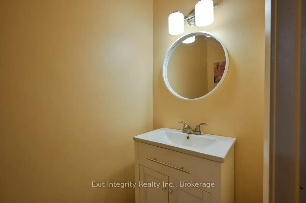 130 Kingswood Drive, #33