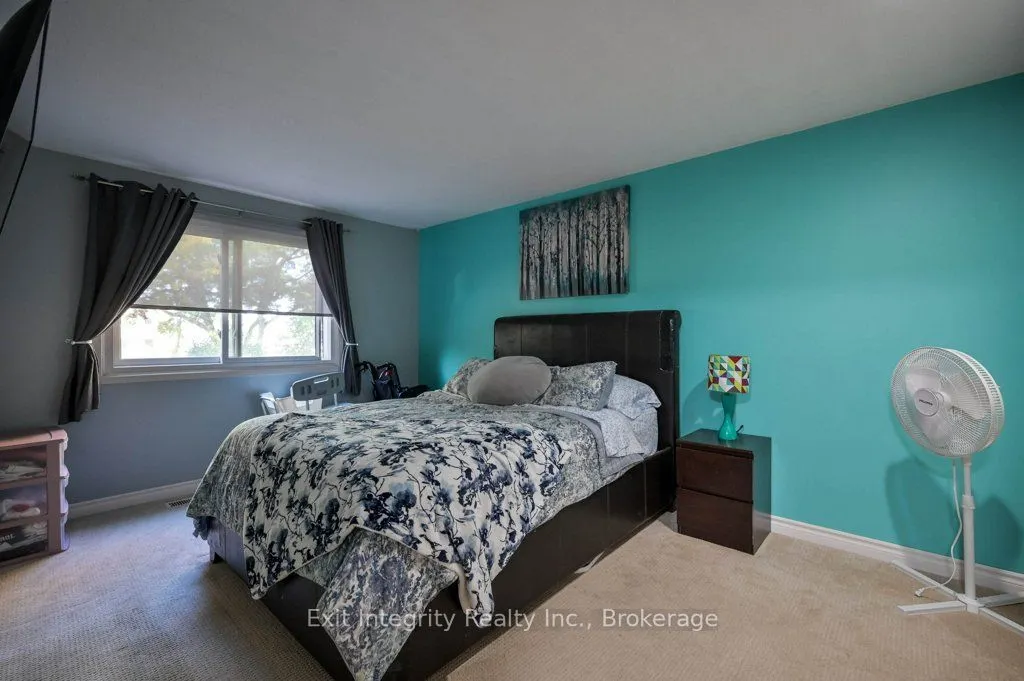 130 Kingswood Drive, #33