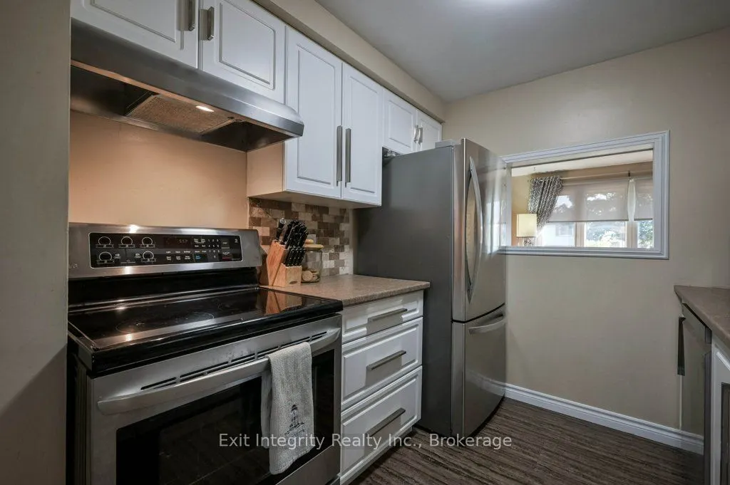 130 Kingswood Drive, #33