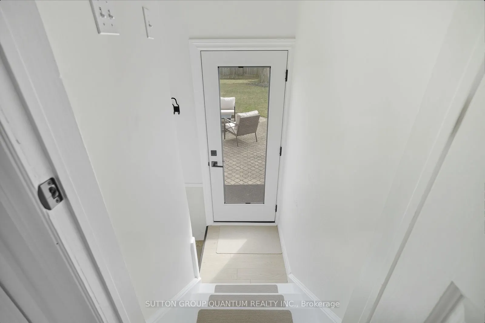 95 Pottruff Road S