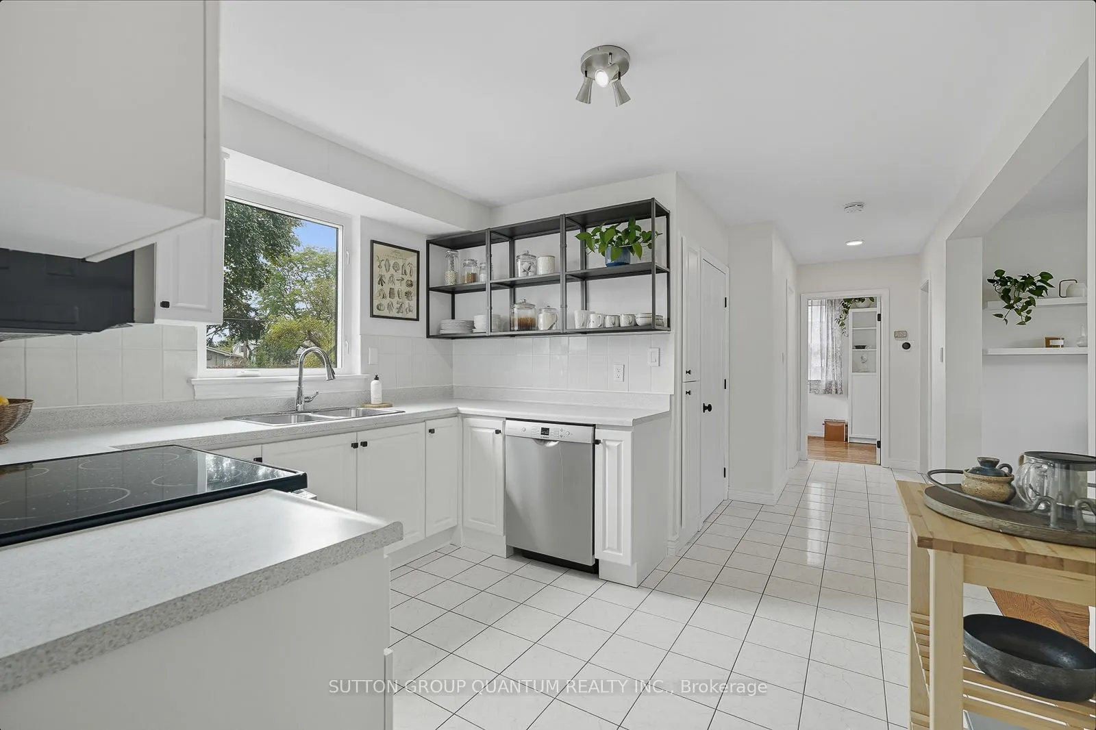 95 Pottruff Road S