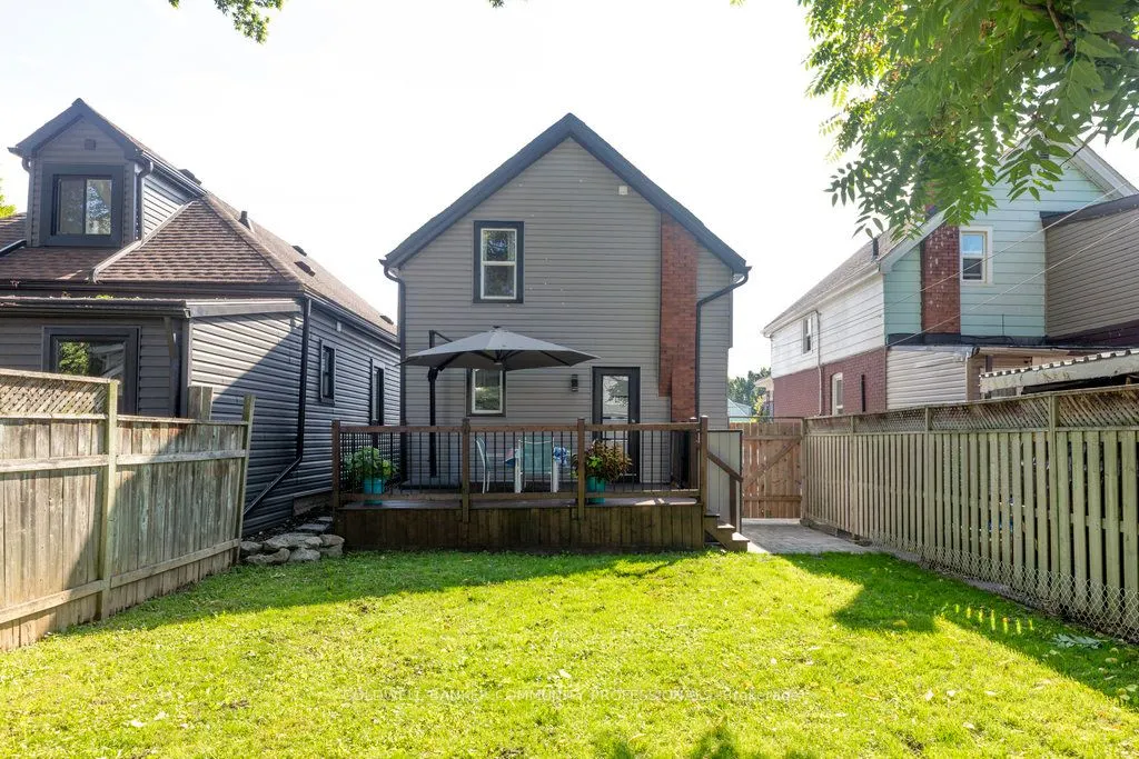 45 Tragina Avenue N