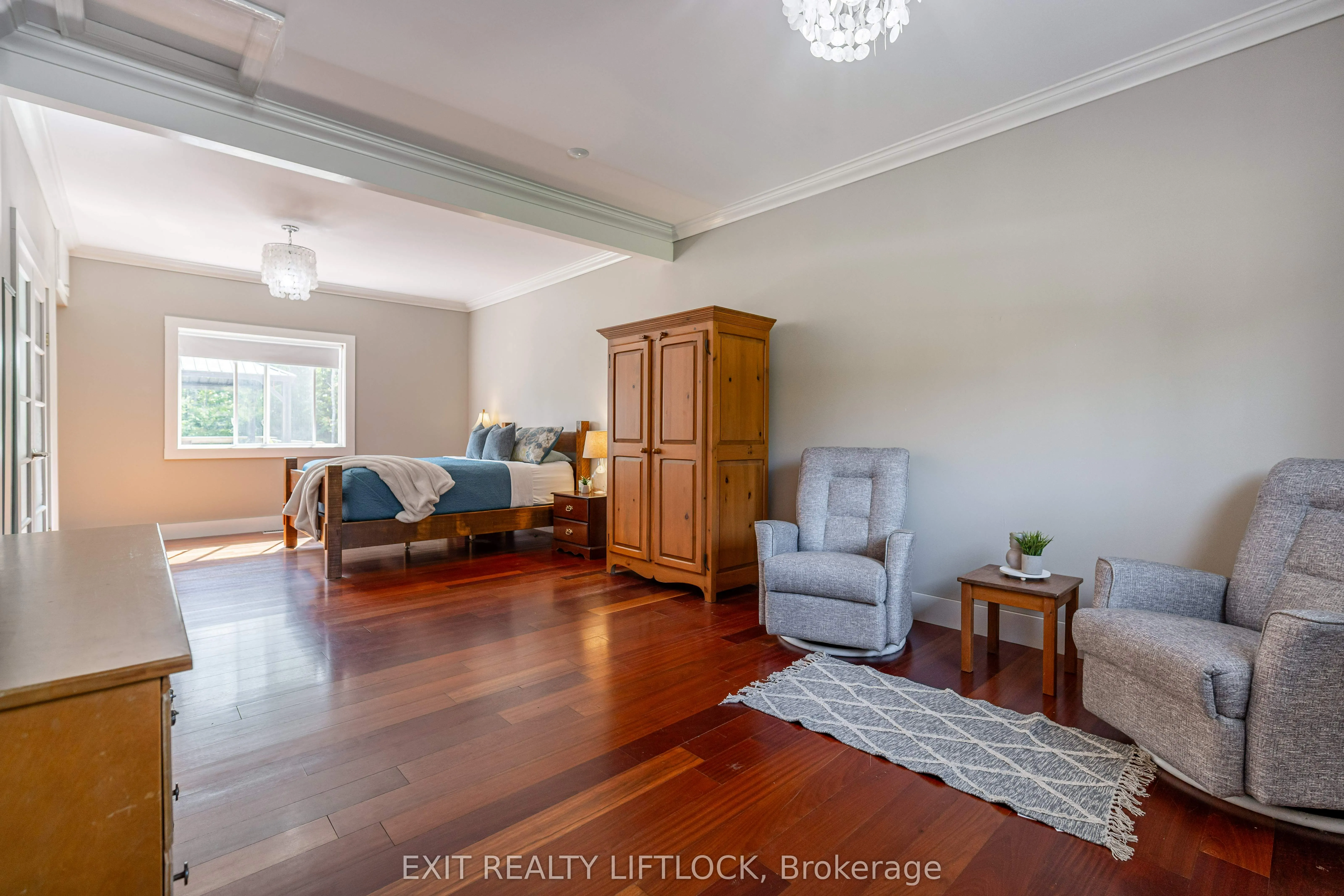 290 McClennan Drive