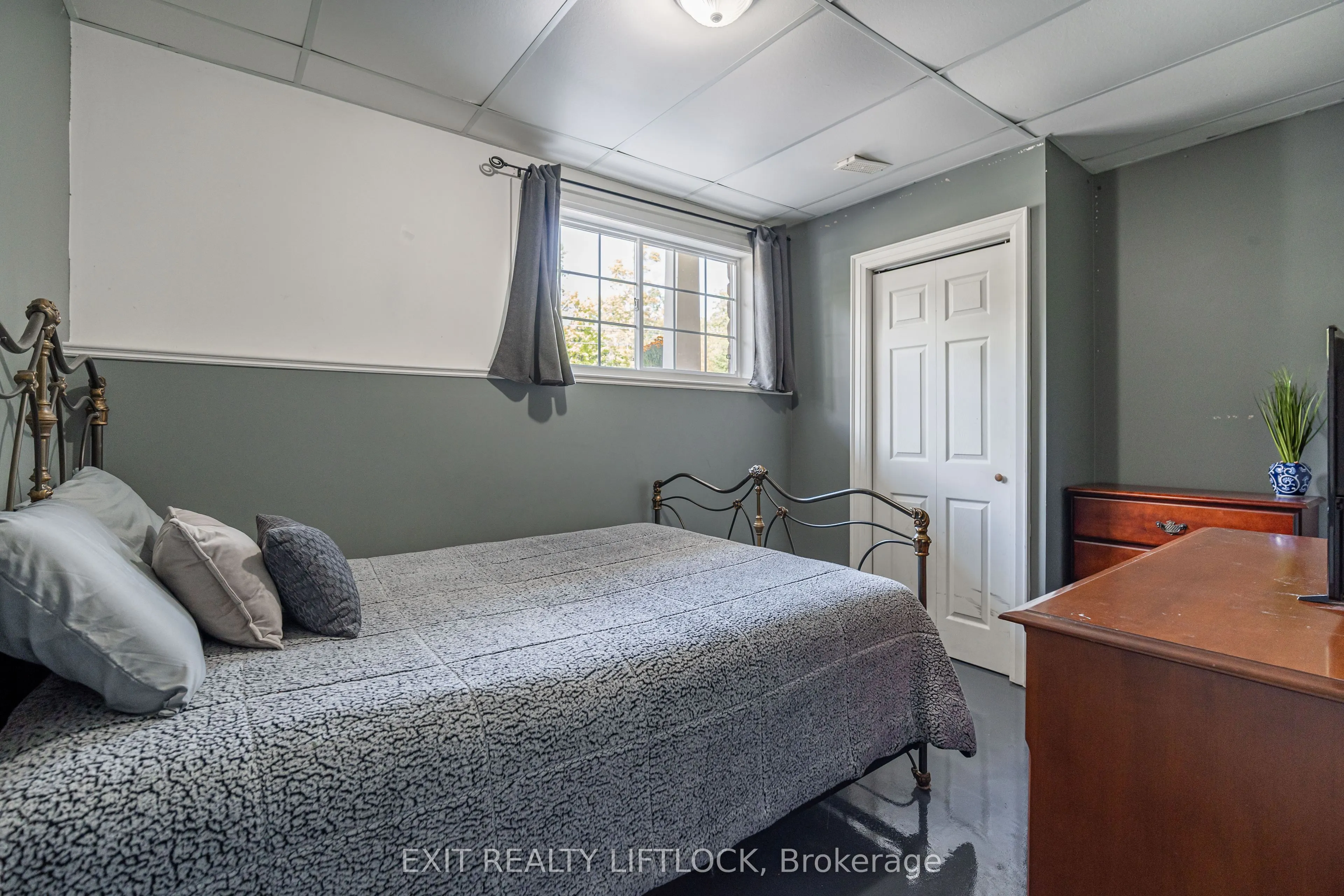 290 McClennan Drive