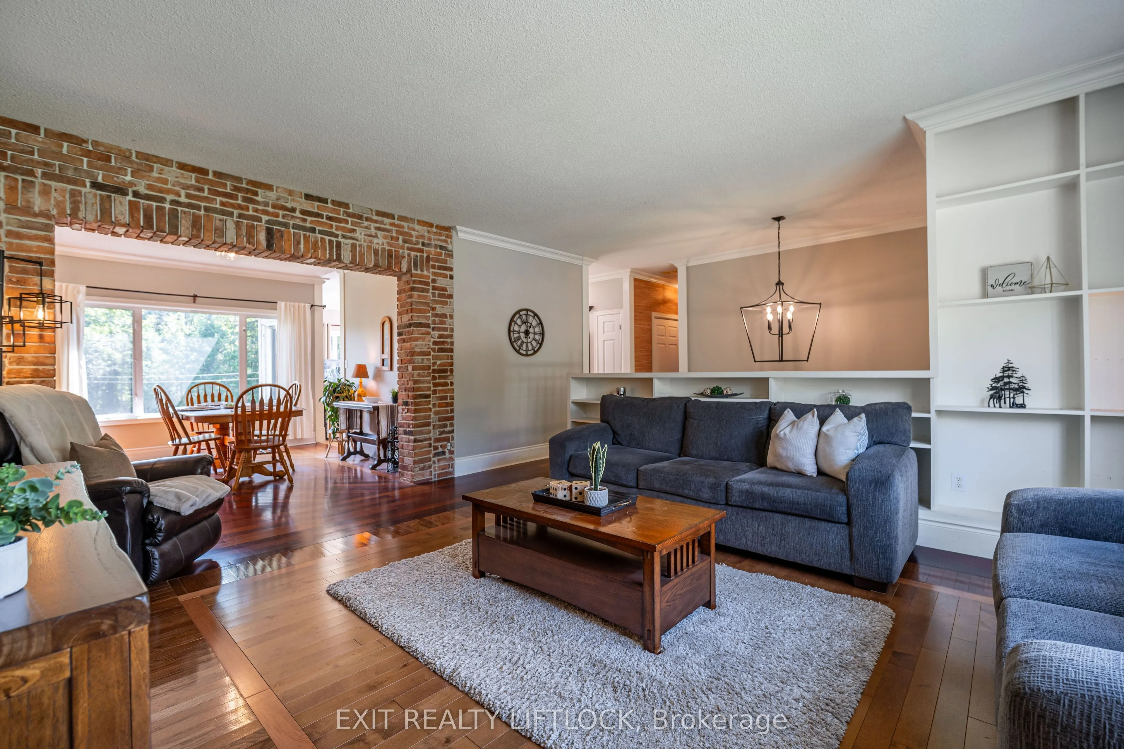 290 McClennan Drive