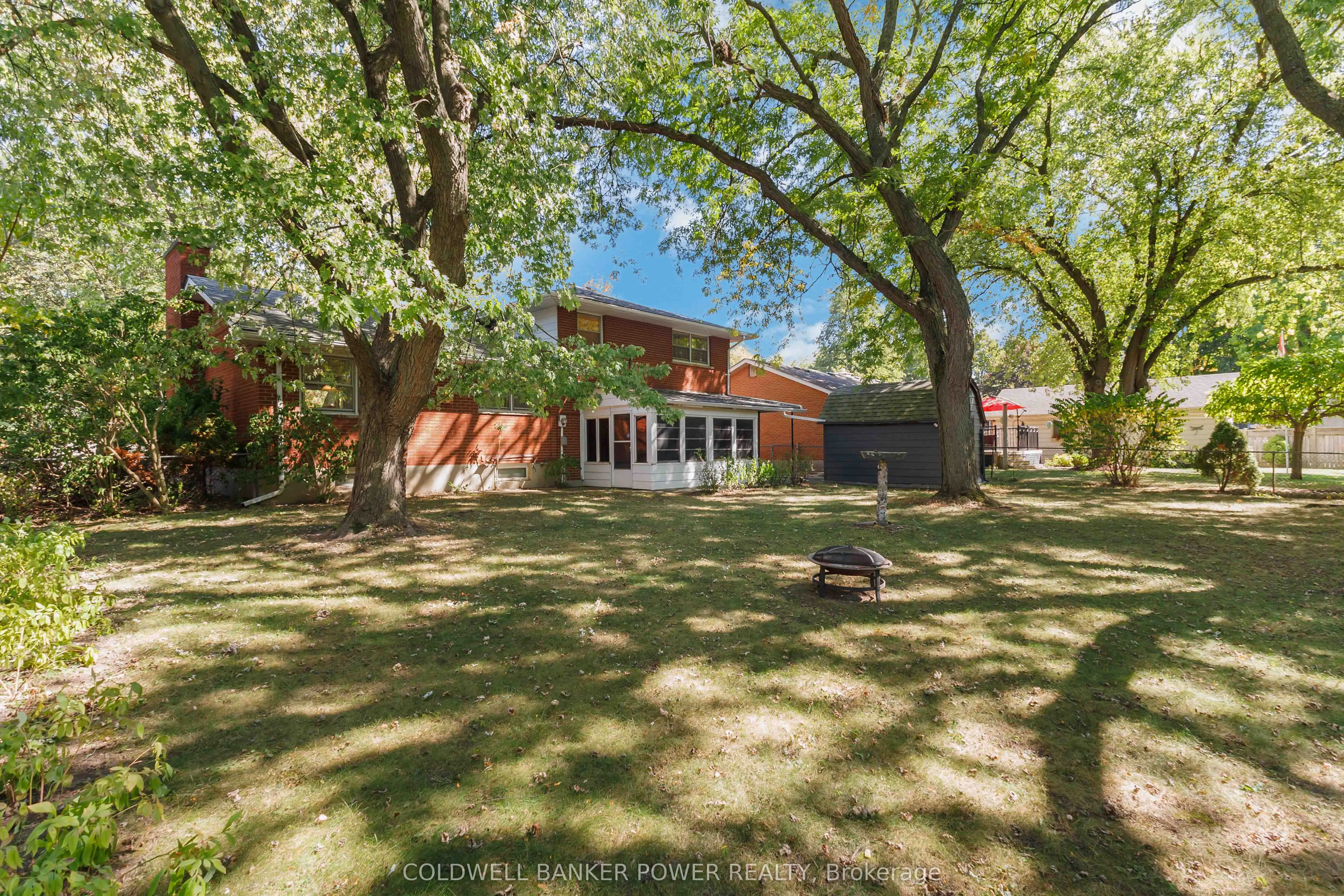 1 Mcleod Crescent