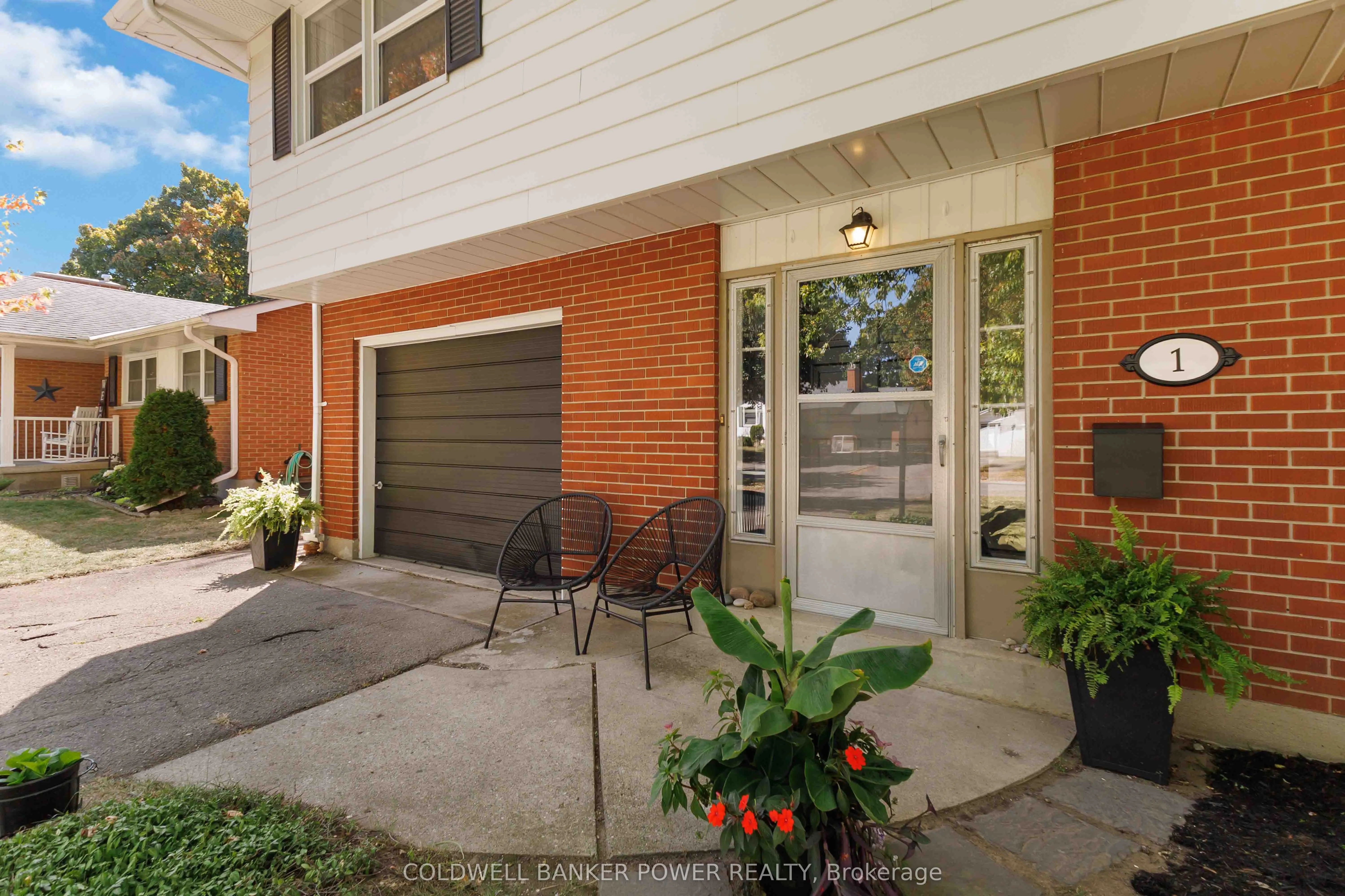 1 Mcleod Crescent